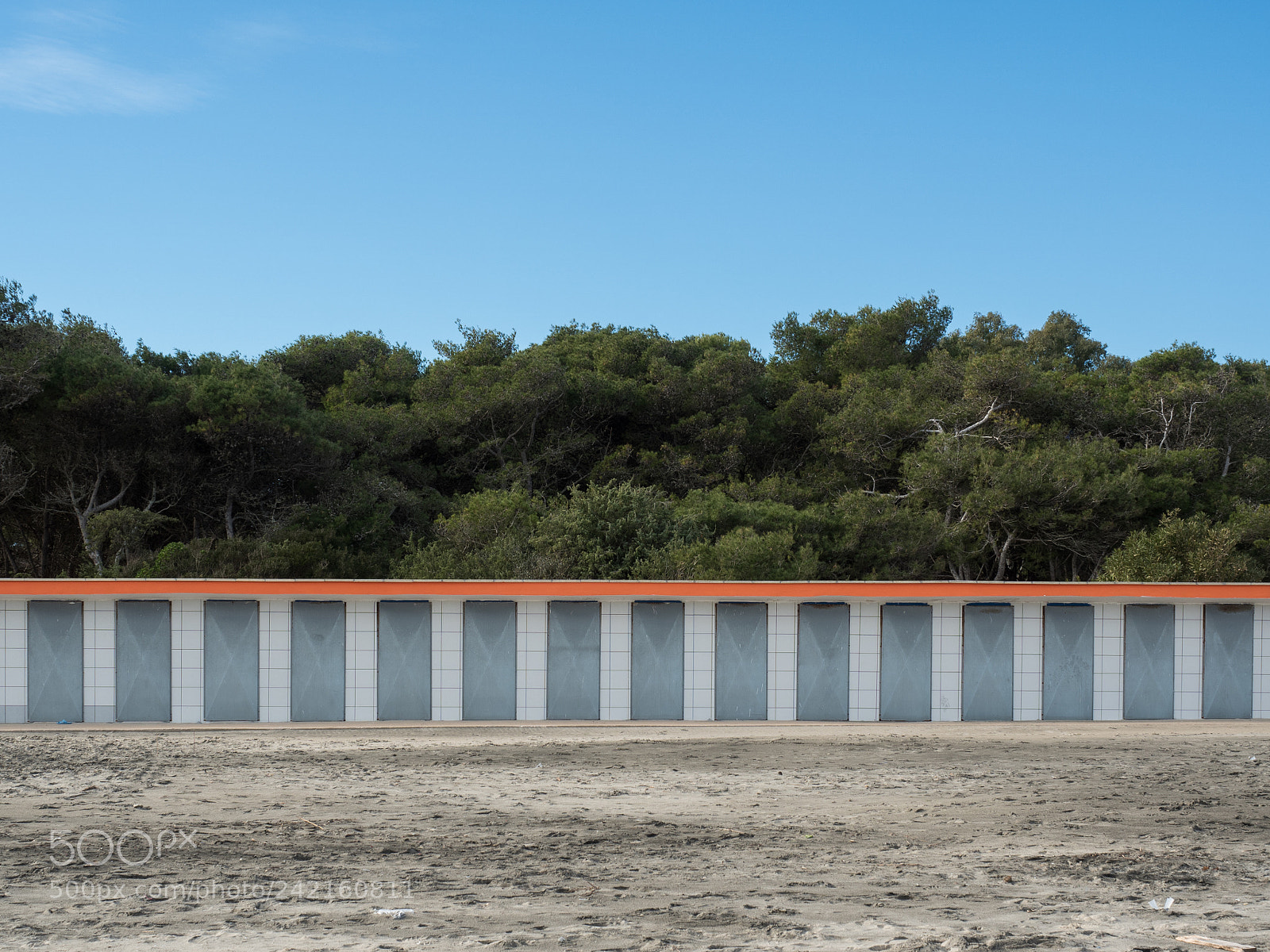 Olympus OM-D E-M5 II sample photo. Winter beach postcard photography