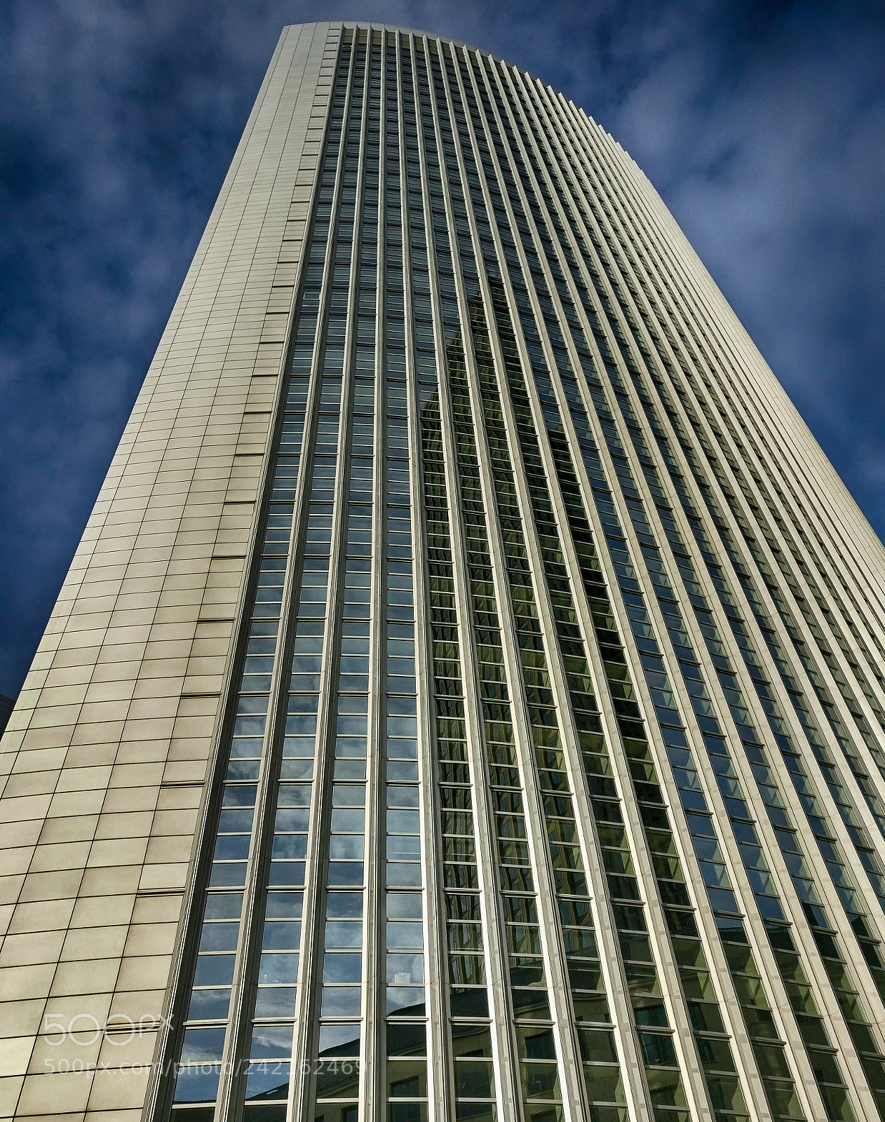OnePlus A3003 sample photo. Frankfurt: pollux photography