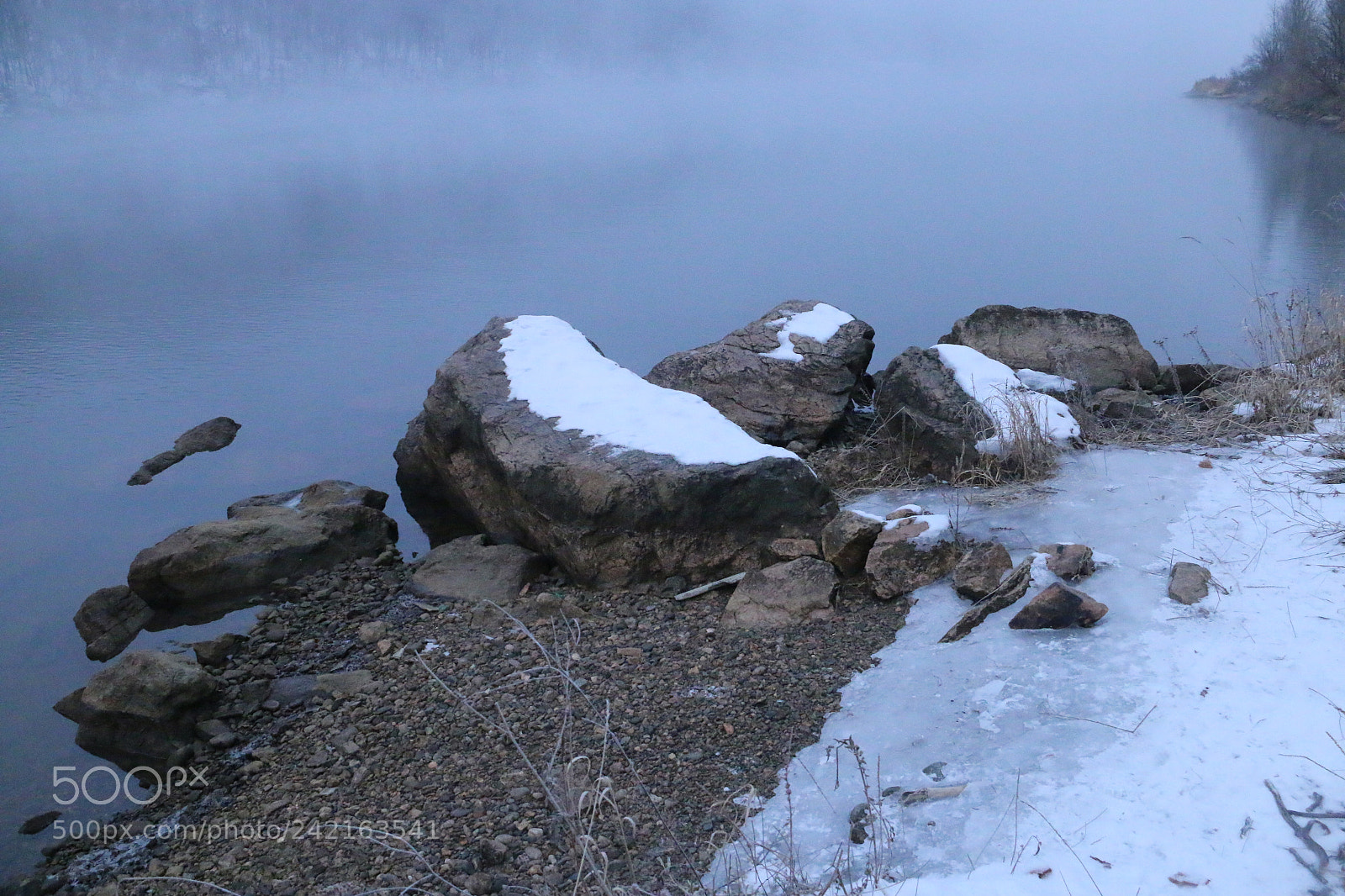 Canon EF-S 18-200mm F3.5-5.6 IS sample photo. Lakeside stone photography