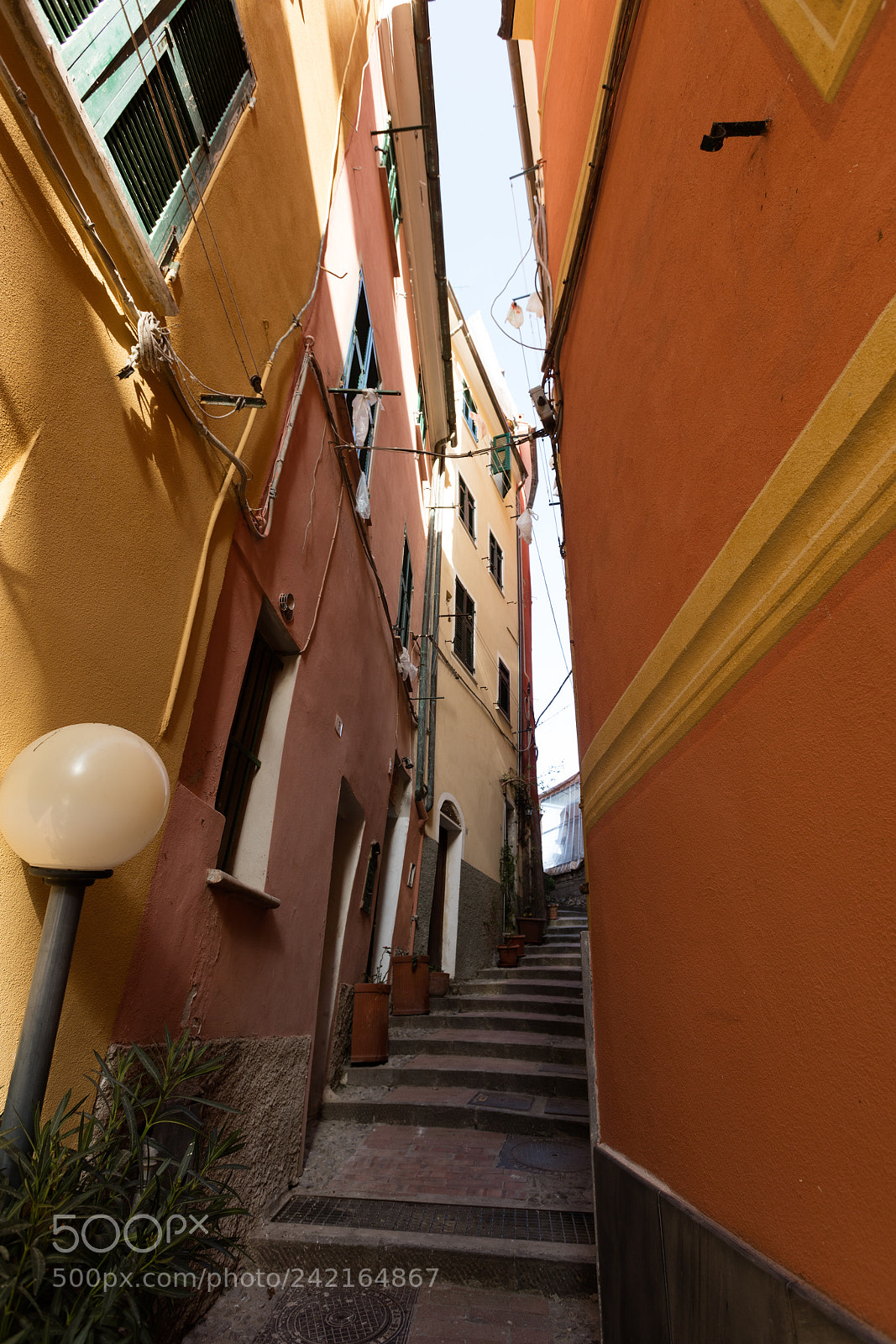 Canon EOS 5DS R sample photo. Streets of lerici photography