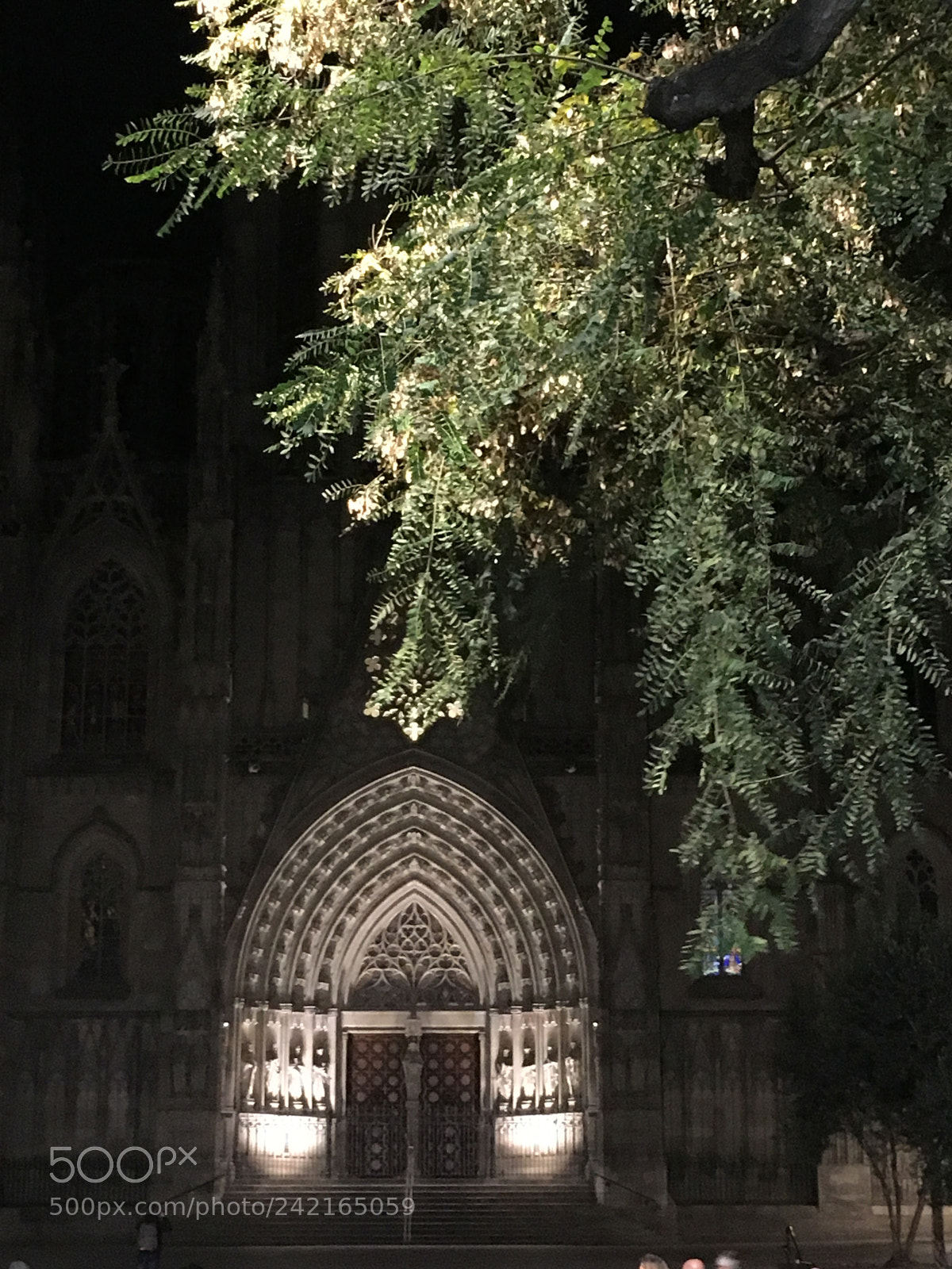 Apple iPhone 6s sample photo. Barcelona cathedral photography