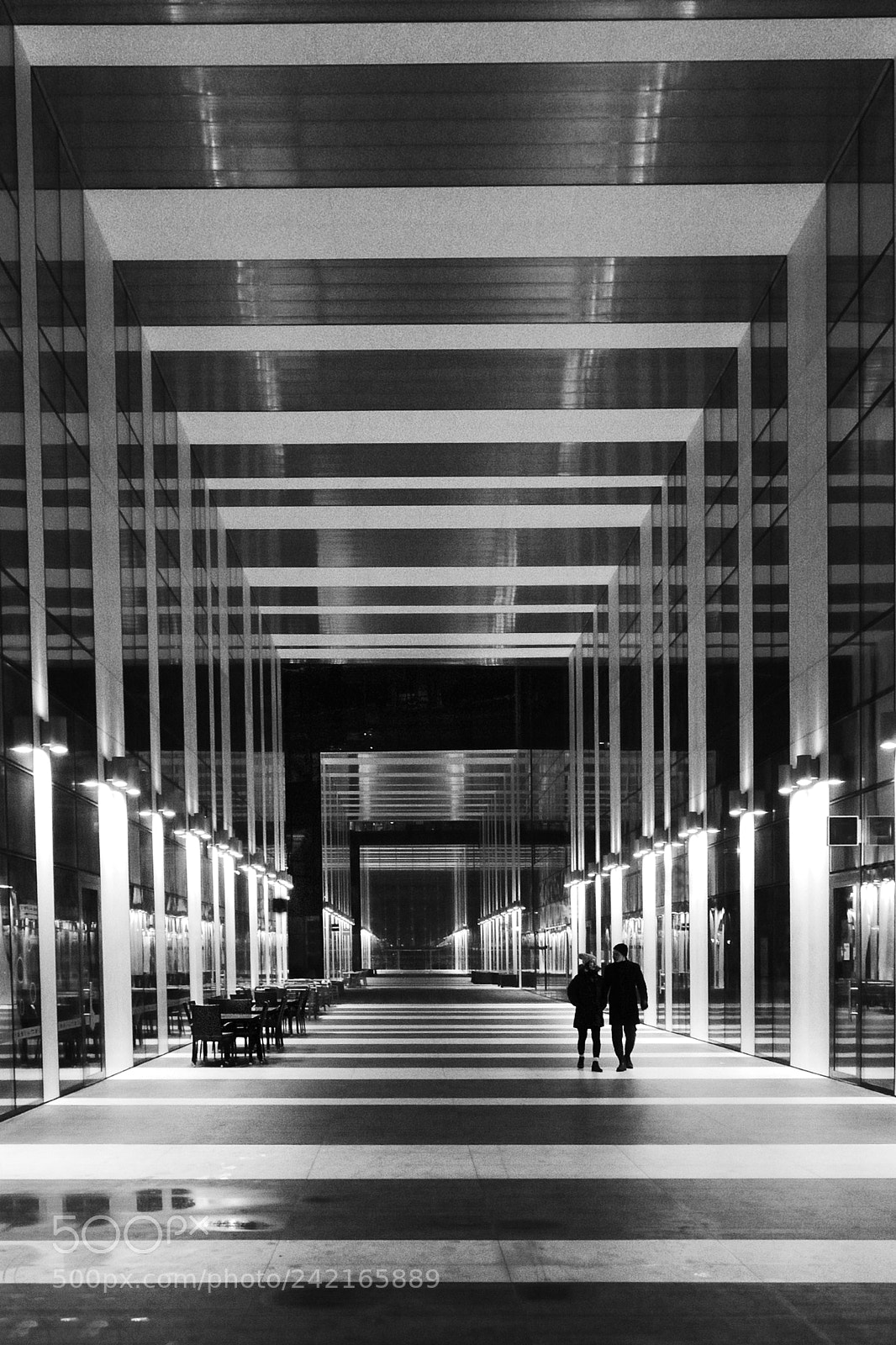 Nikon 1 V1 sample photo. Humanity in the urban photography