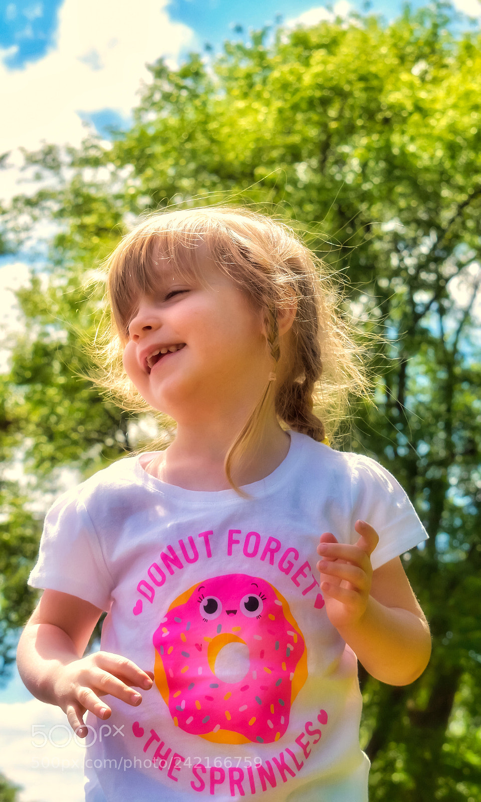 Nikon D5600 sample photo. Nothing like a warm photography