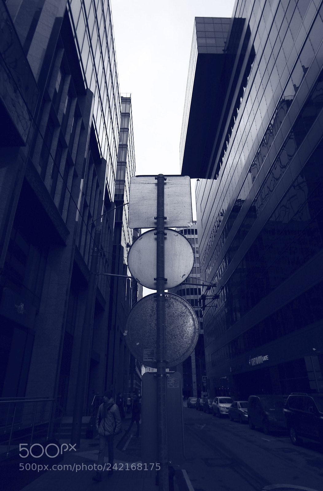 Canon EOS 60D sample photo. The passage / road signs photography