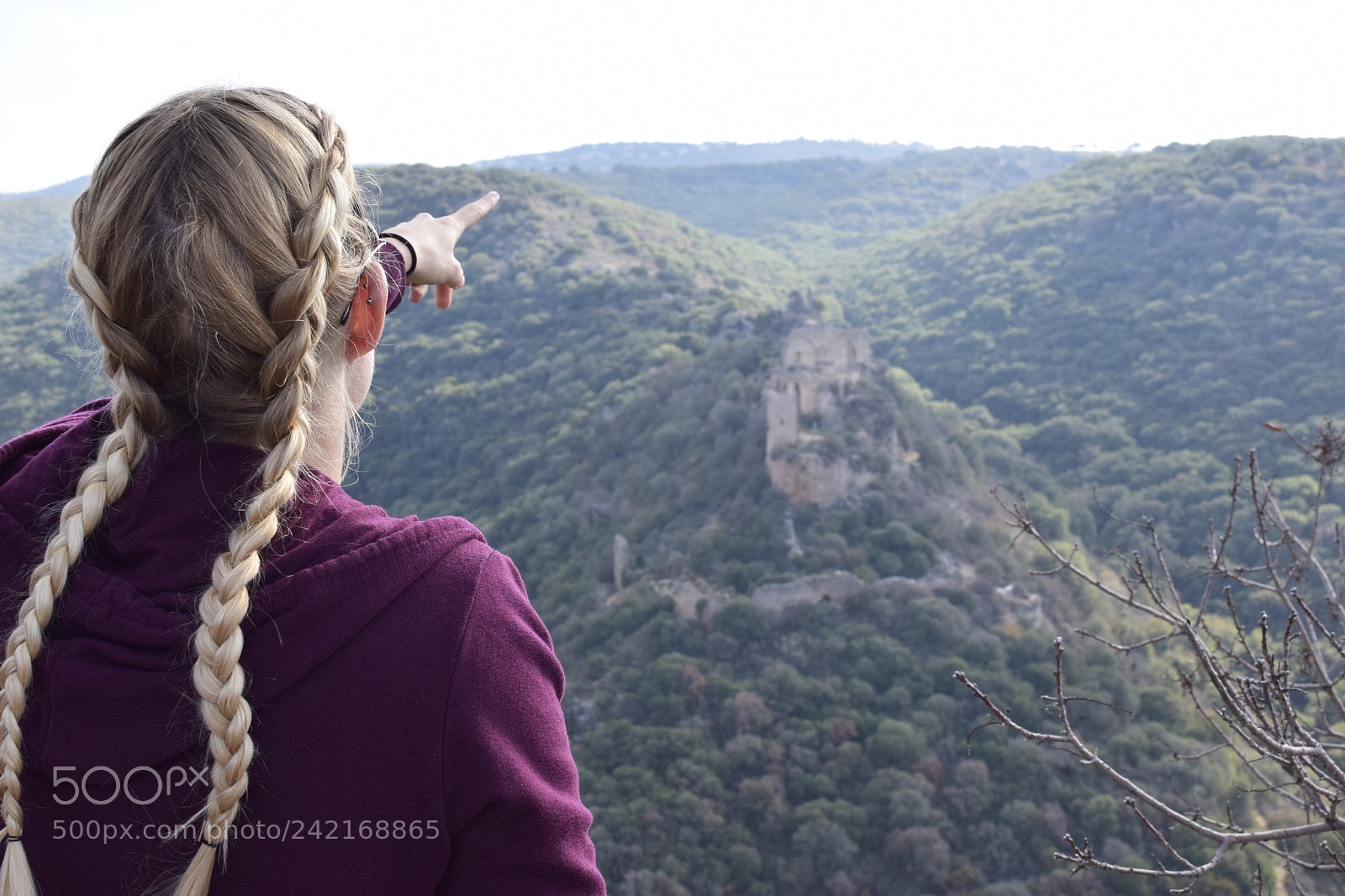 Nikon D3300 + Nikon AF-S DX Nikkor 35mm F1.8G sample photo. The ruins of montfort photography
