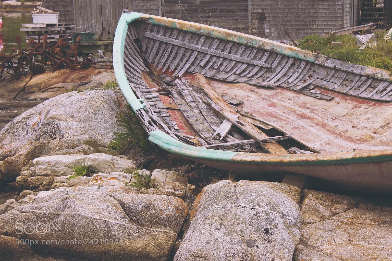 Canon EOS 1100D (EOS Rebel T3 / EOS Kiss X50) sample photo. Boat decay photography