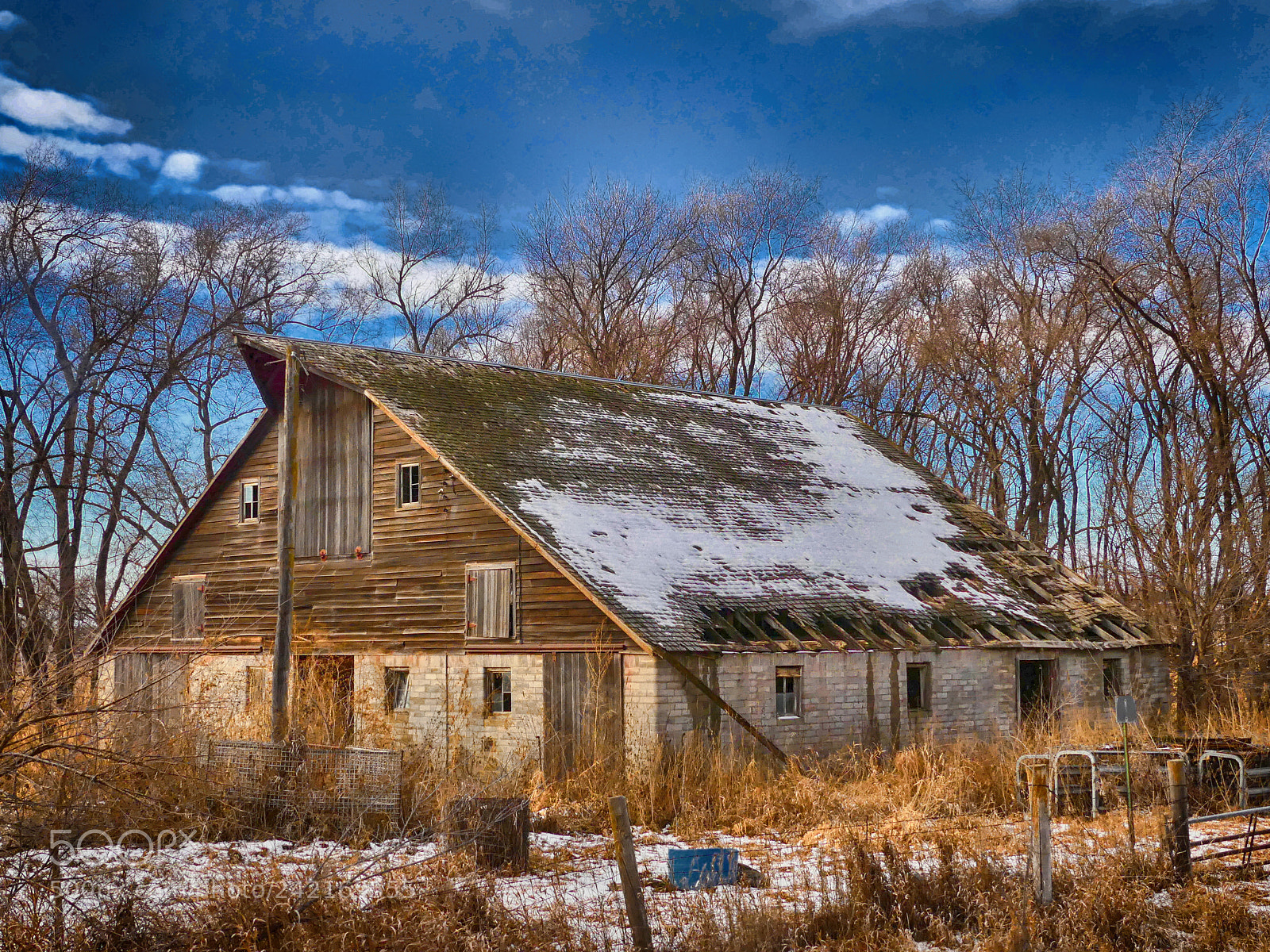 Panasonic Lumix DMC-FZ300 sample photo. Barn at days end photography