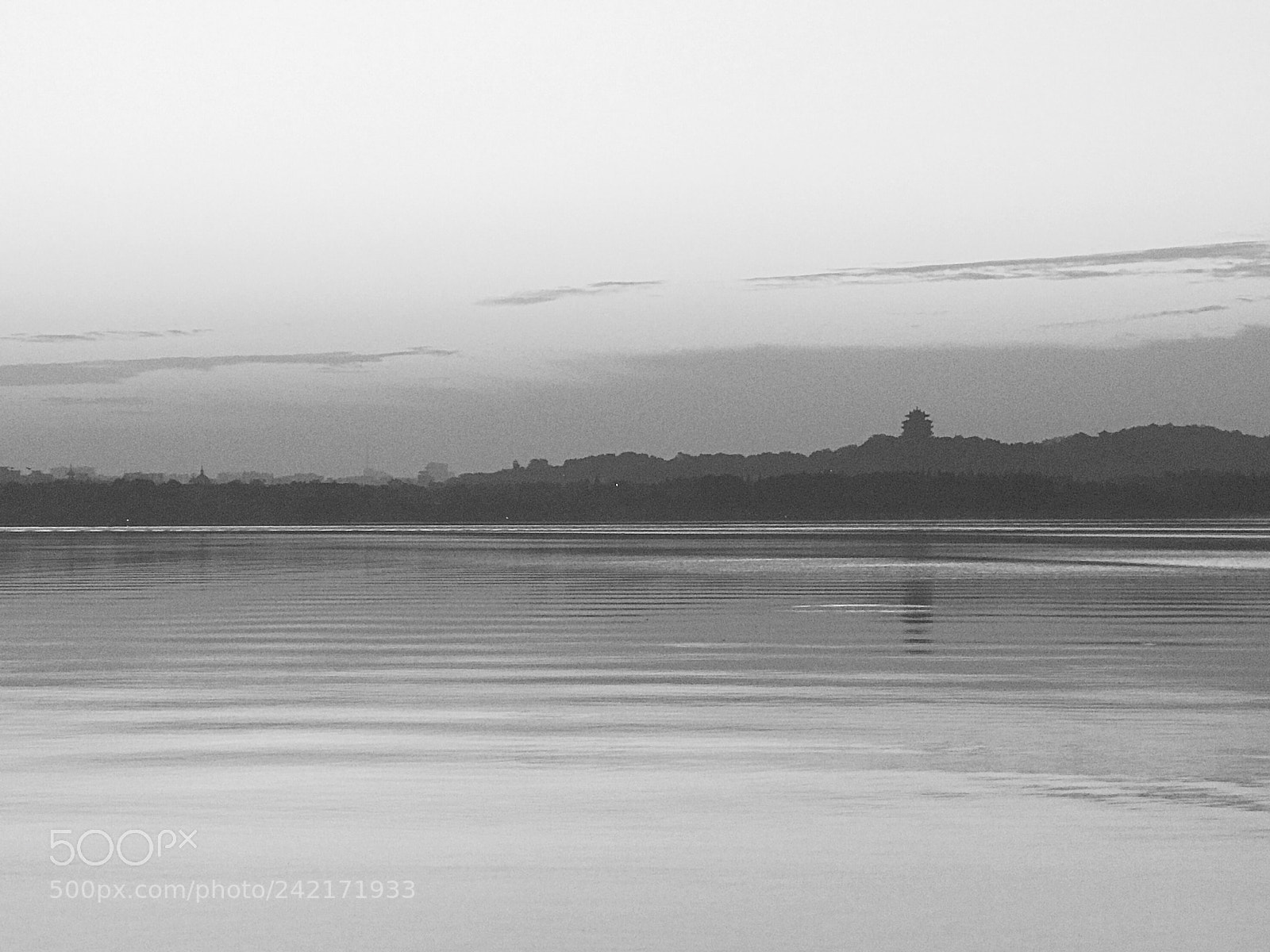 Apple iPhone 7 Plus sample photo. Silent west lake in photography