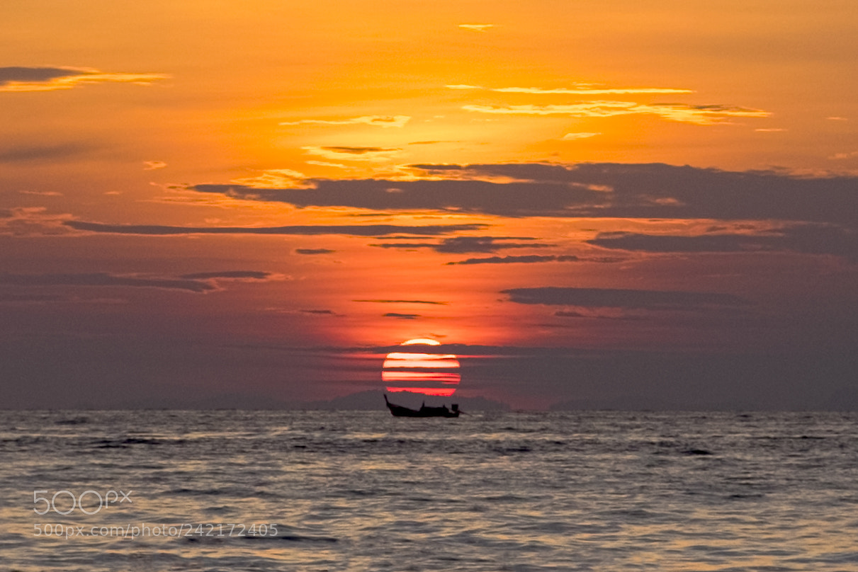 Fujifilm X-T1 sample photo. Longtail sunrise in koh photography
