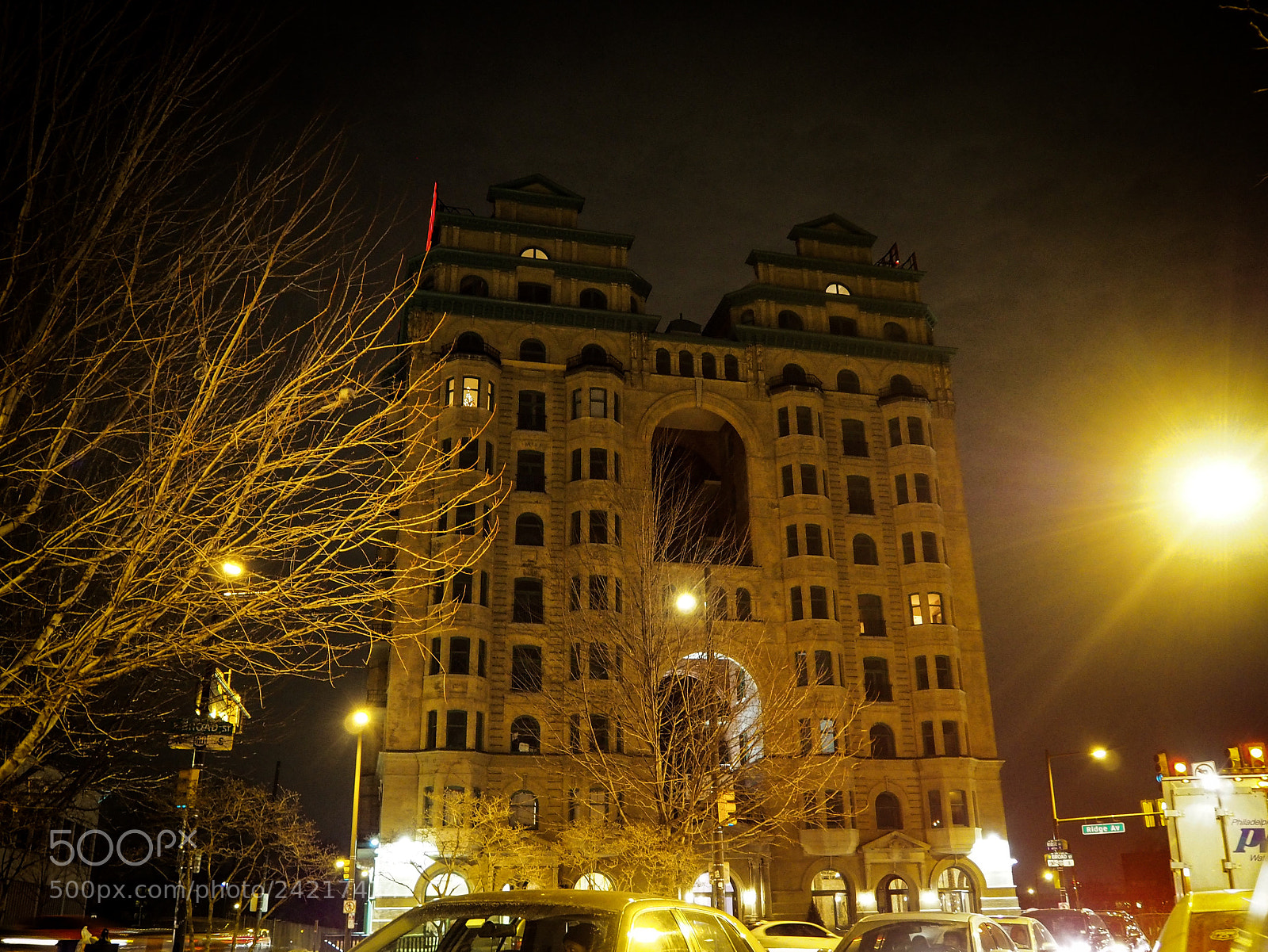 Olympus OM-D E-M10 II sample photo. Divine lorraine at night photography