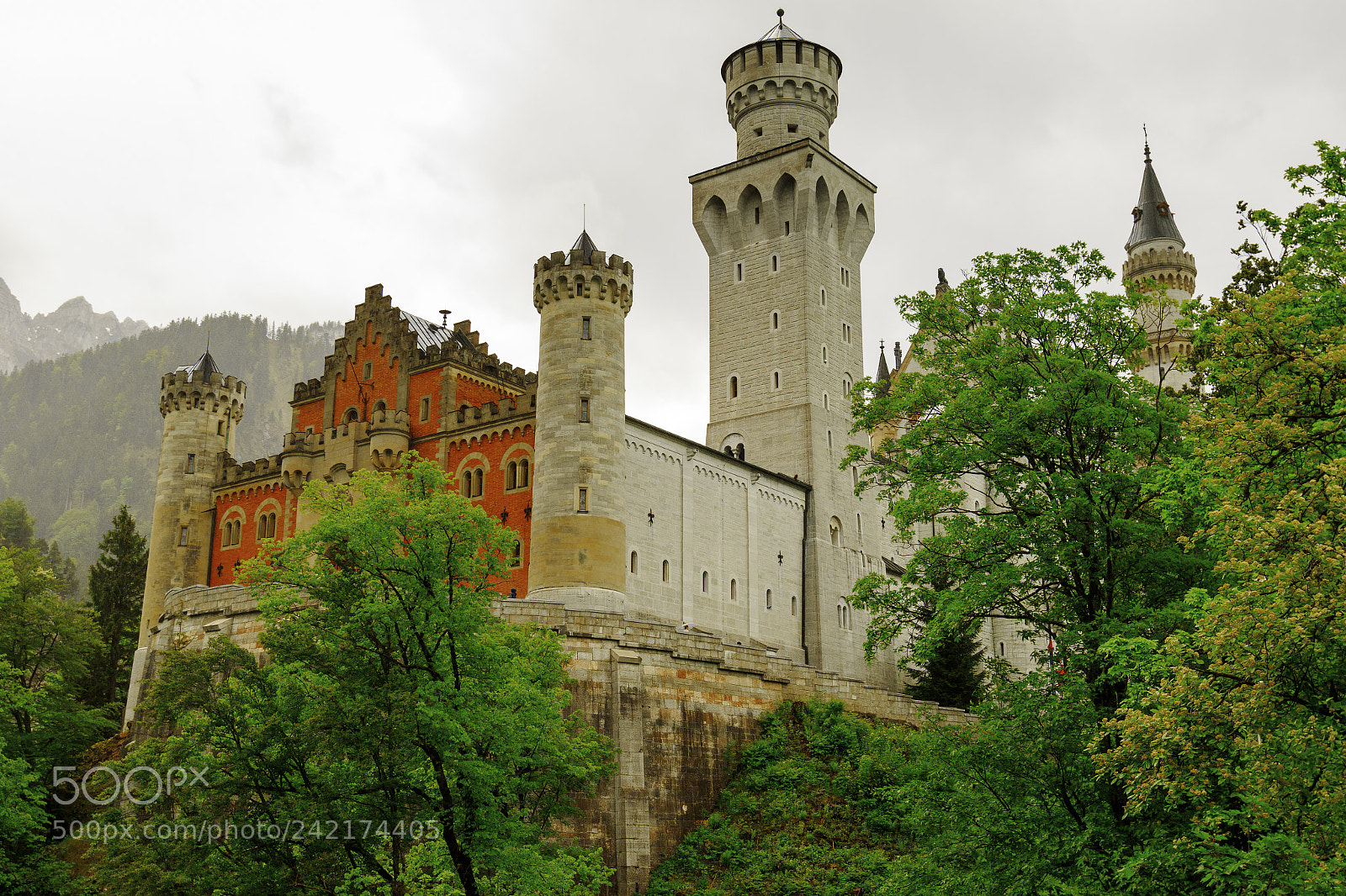 Canon EOS 7D Mark II sample photo. Neuschwanstein castle in bavarian photography