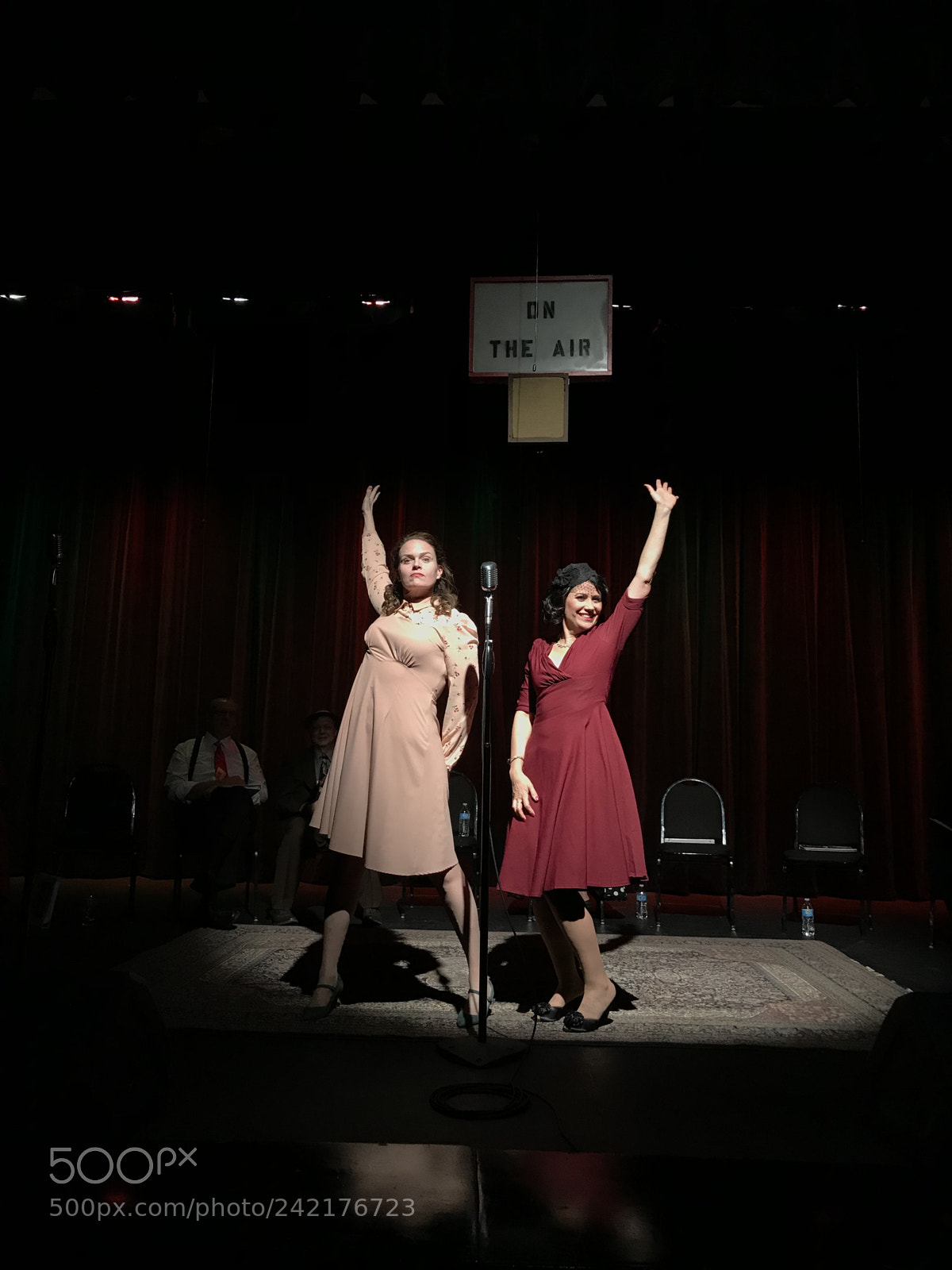 Apple iPhone 7 Plus sample photo. 2017.12.09 - palmdale playhouse photography