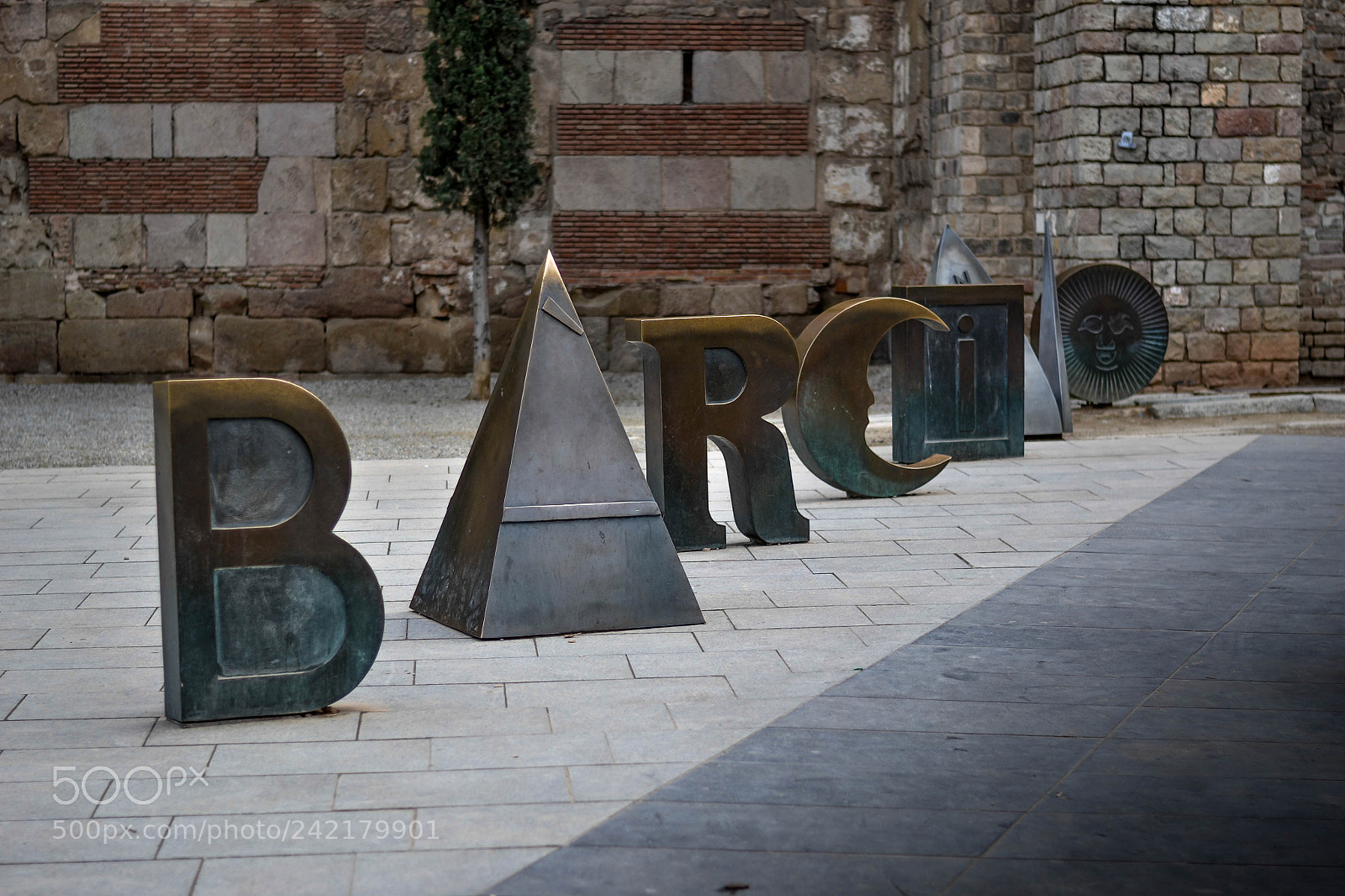 Nikon D3100 sample photo. Barcelona plaça nova photography