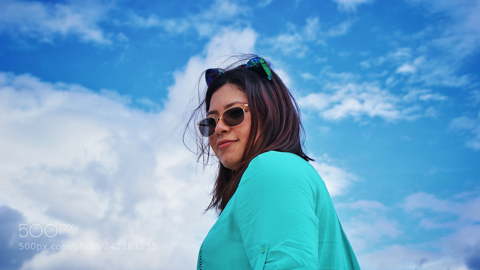 Sony Alpha DSLR-A200 sample photo. In the sky photography