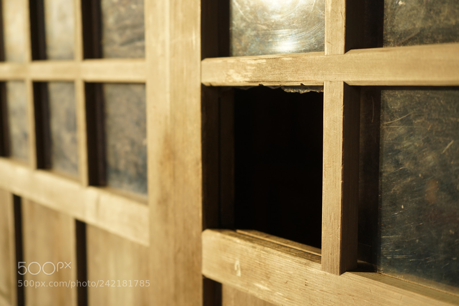 Sony a7 II sample photo. Broken japanese window photography