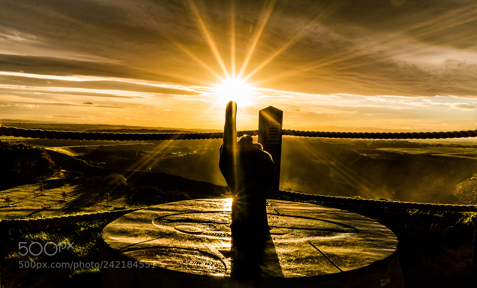 Nikon D3200 sample photo. Sundial sunburst photography