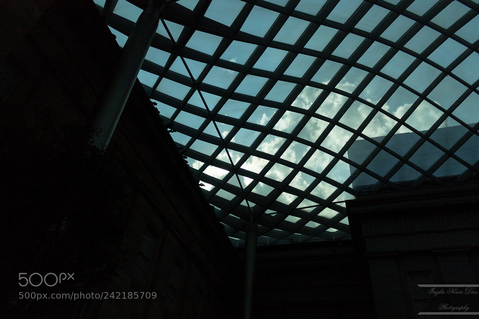 Canon EOS 1100D (EOS Rebel T3 / EOS Kiss X50) sample photo. Someone new (ind version) photography