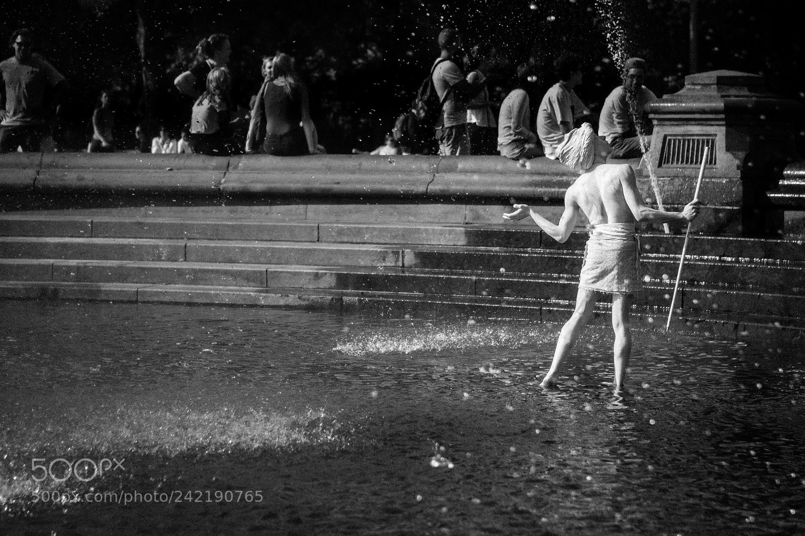 Canon EOS 7D Mark II sample photo. Fountain photography