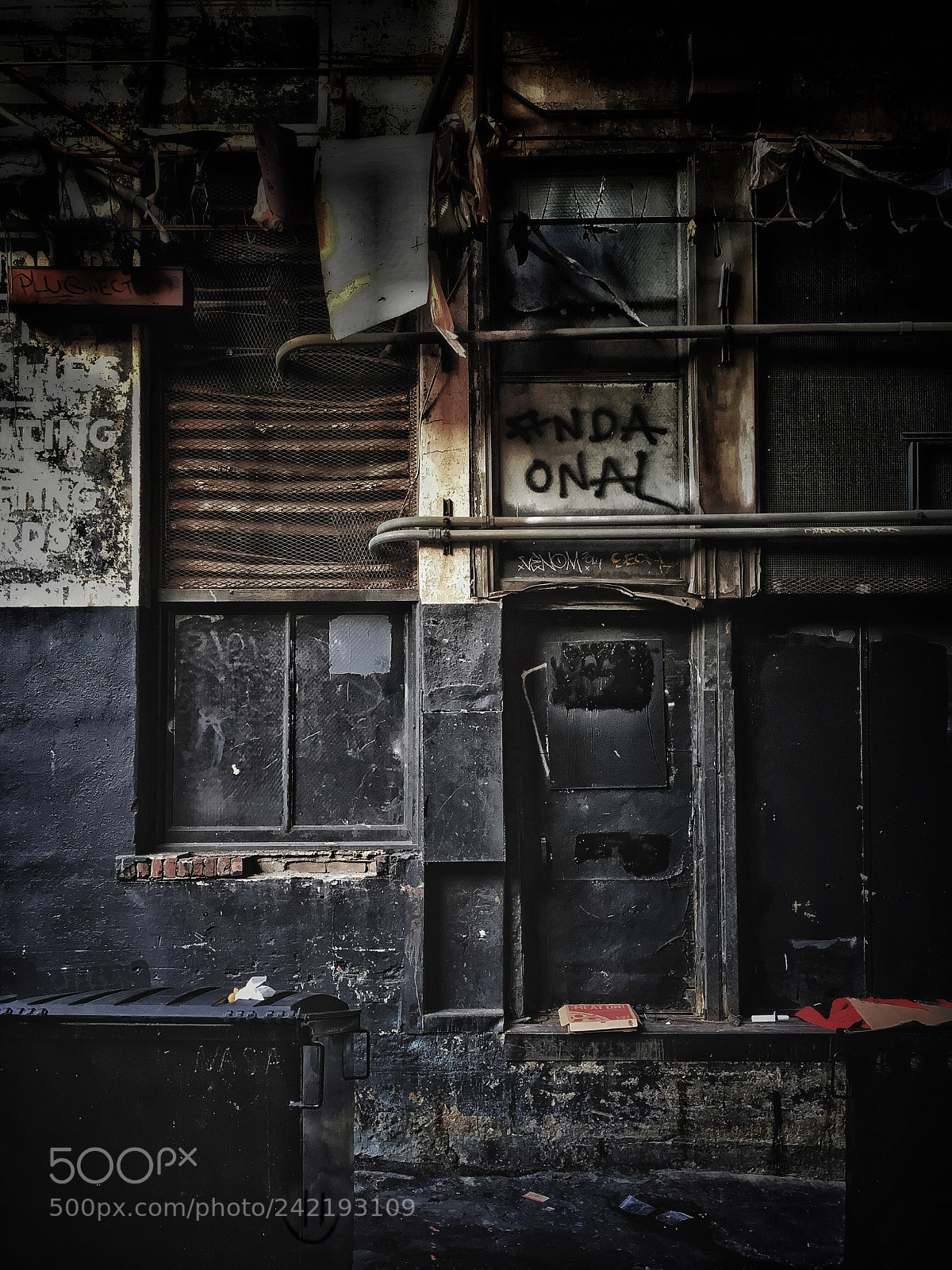 Apple iPad Pro sample photo. An alley photography