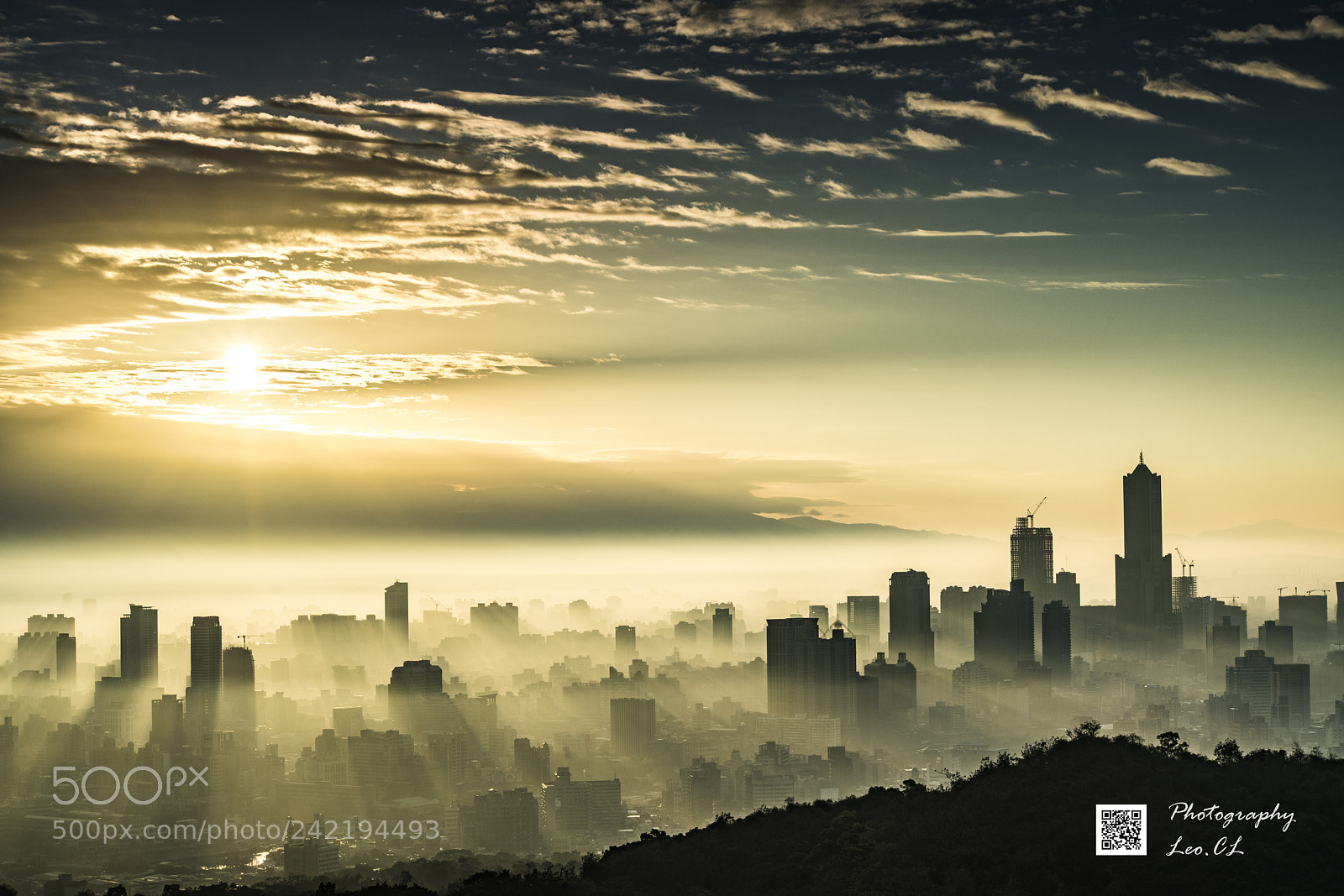Sony a7R III sample photo. City of light photography