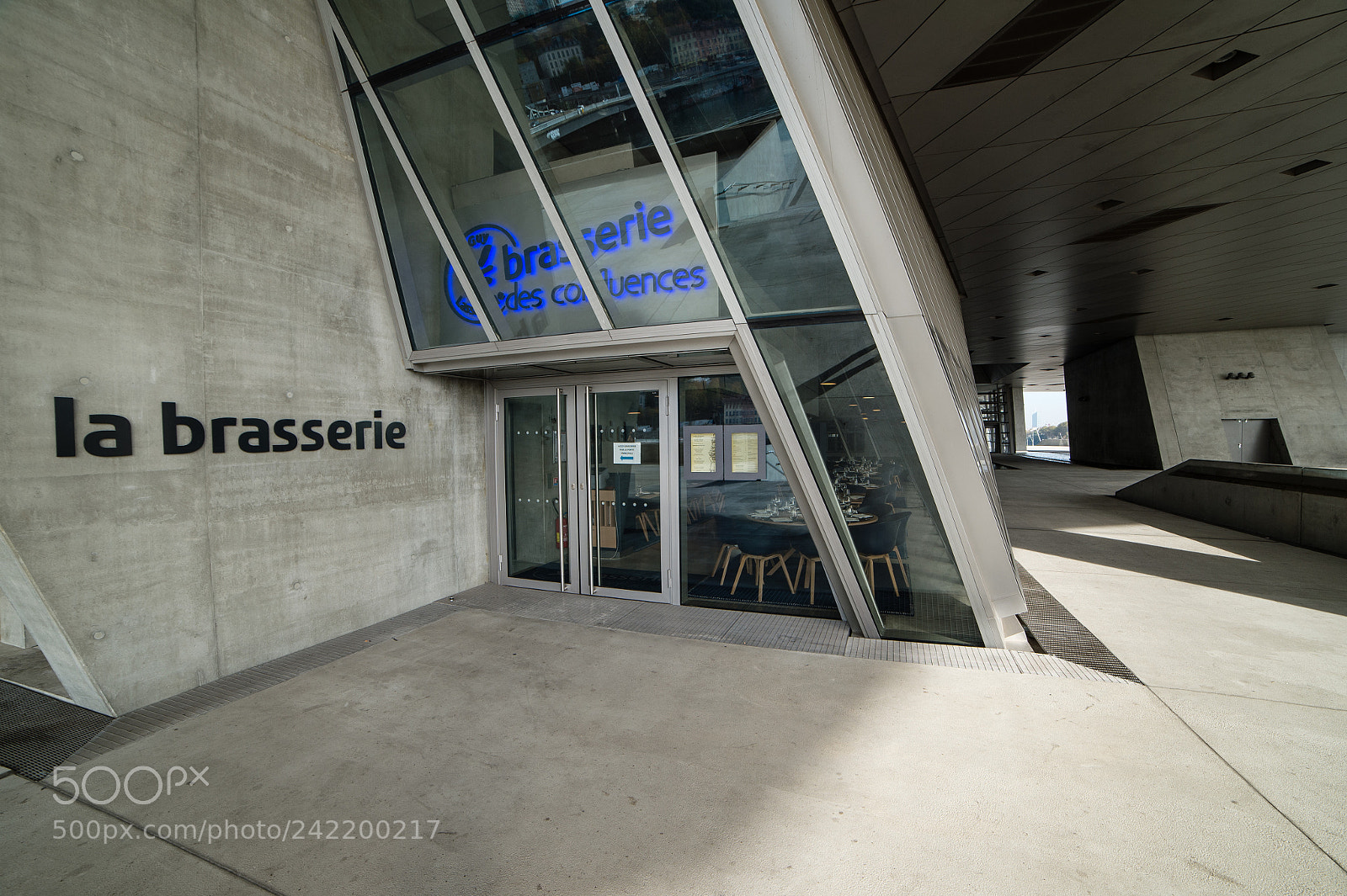 Nikon Df sample photo. La brasserie photography