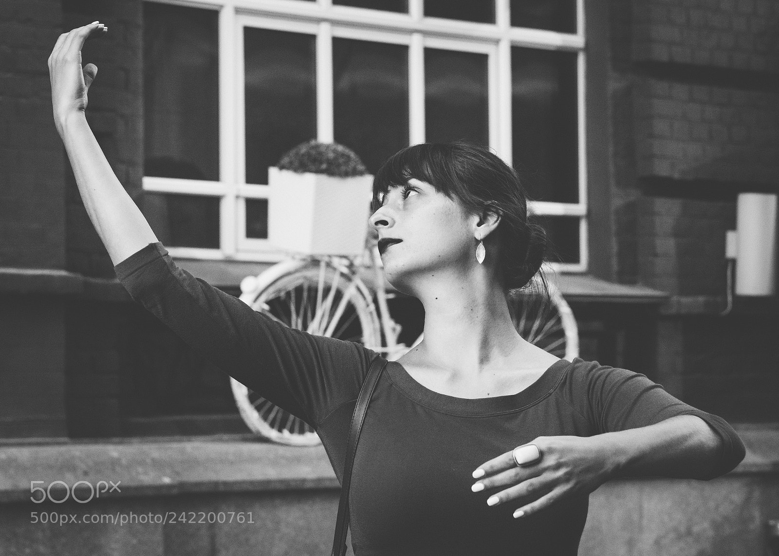Olympus PEN E-PL6 sample photo. Sudden street ballet's photography