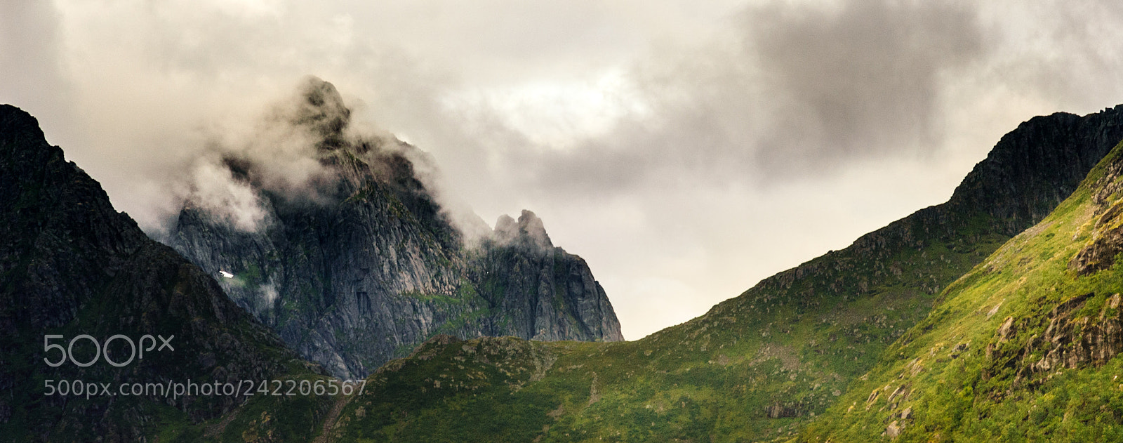 Nikon D200 sample photo. Lofoten mountains photography