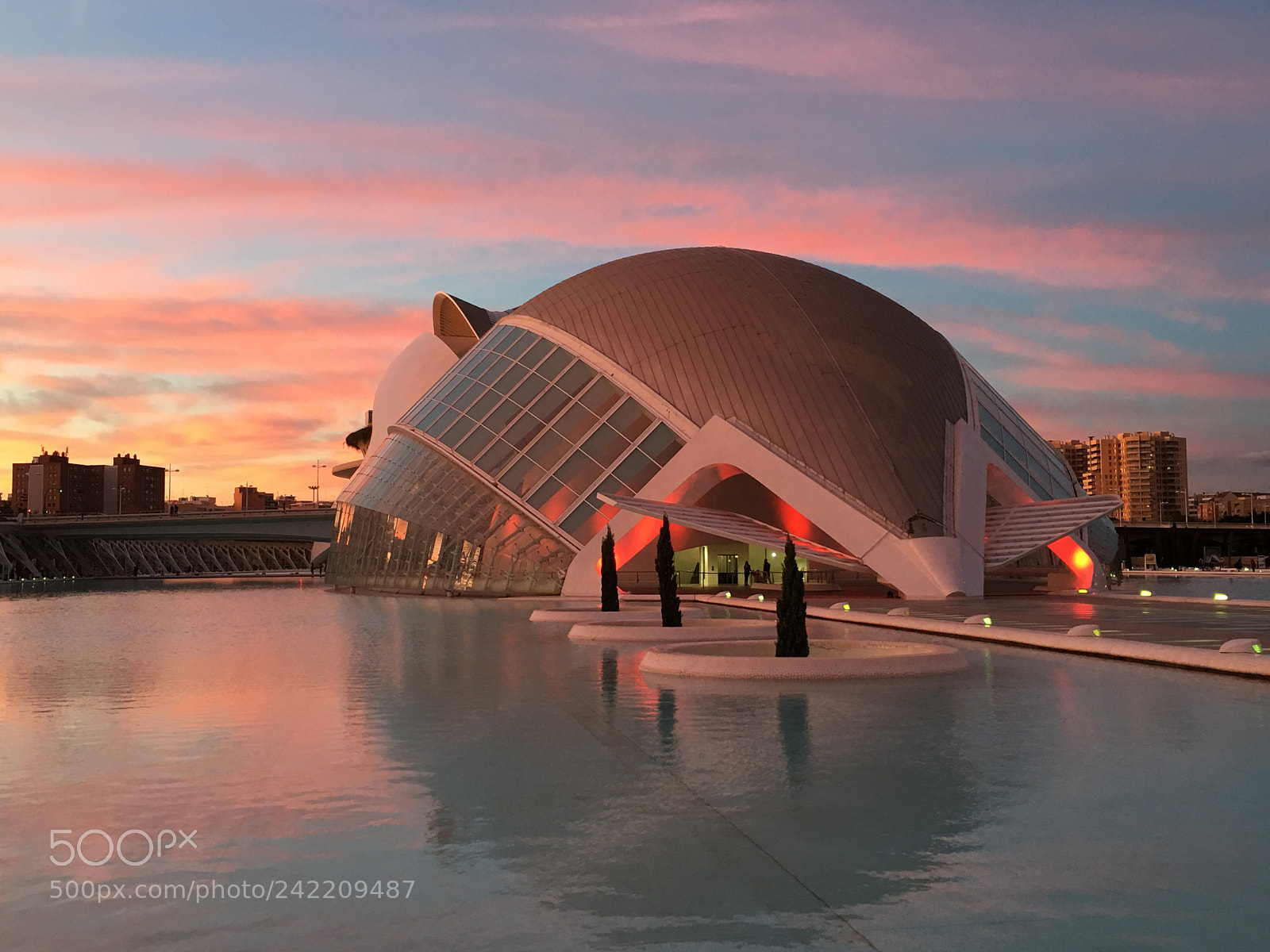 Apple iPhone 6s Plus sample photo. Hemisphere in valencia, city photography