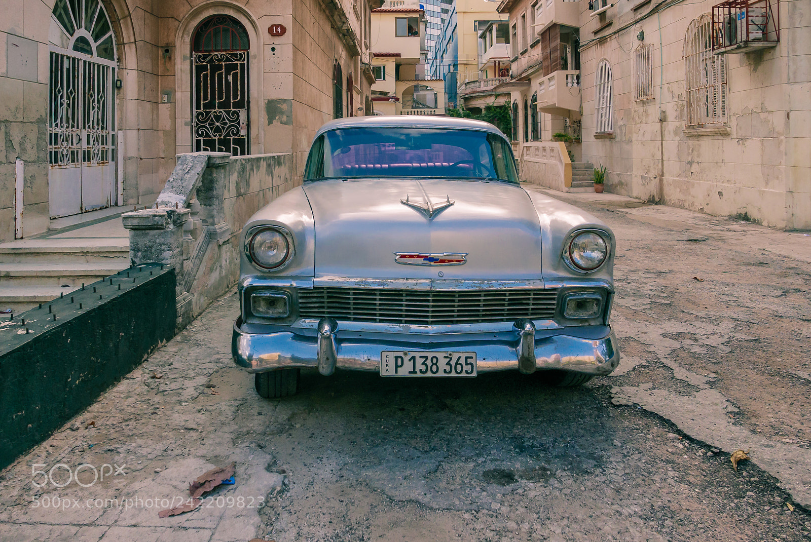 Panasonic Lumix DMC-LX100 sample photo. Old car from la photography