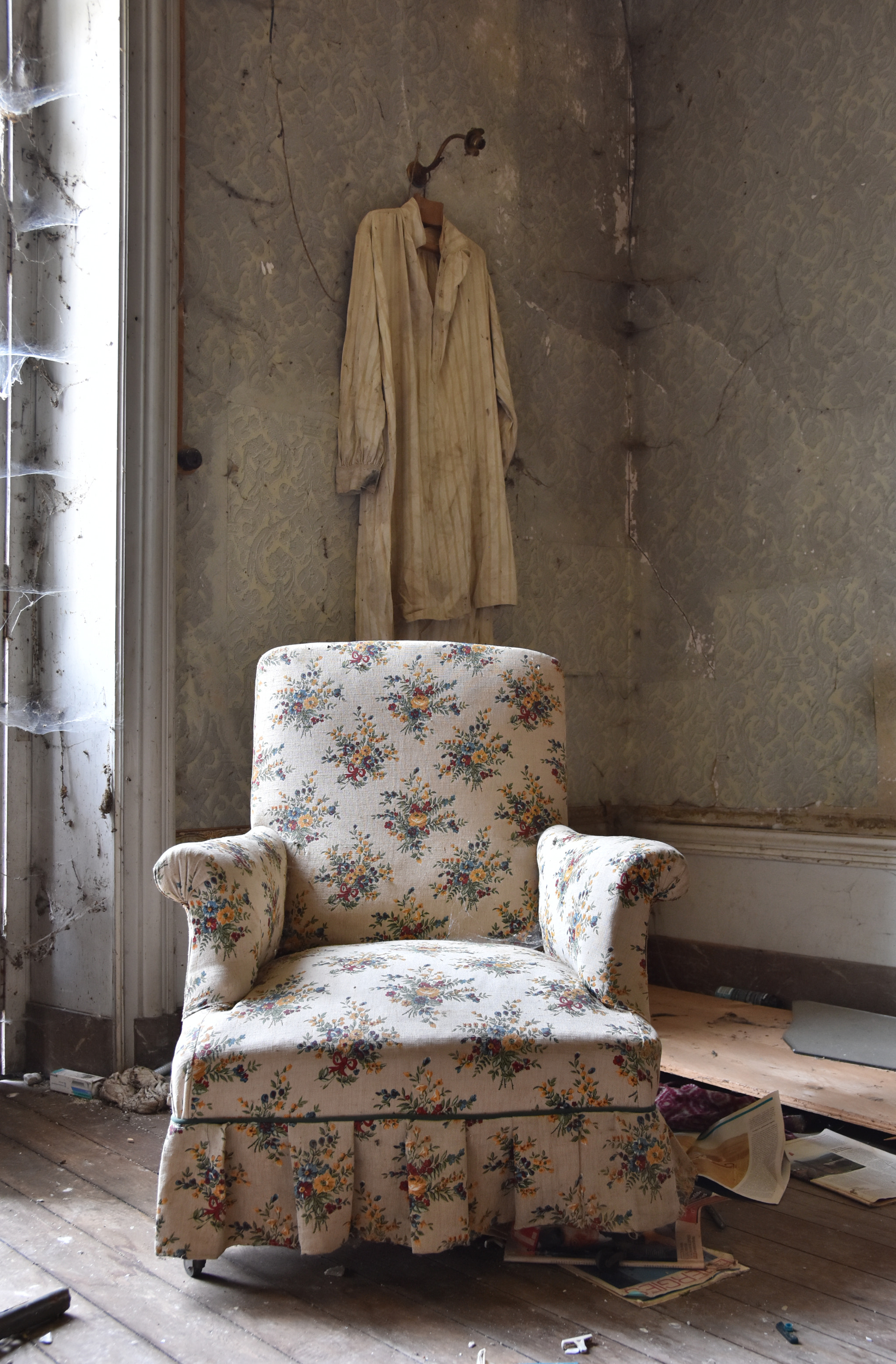 Sigma 17-50mm F2.8 EX DC OS HSM sample photo. Le fauteuil  photography