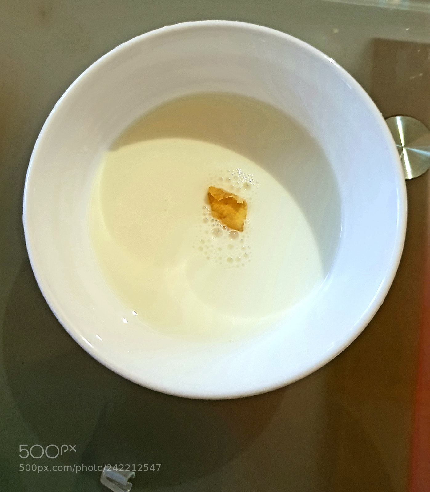 Samsung Galaxy S8 sample photo. Lonely cereal photography