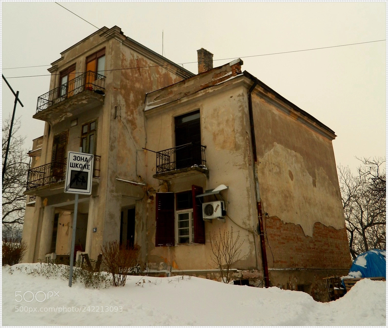 Nikon Coolpix L120 sample photo. Old house photography