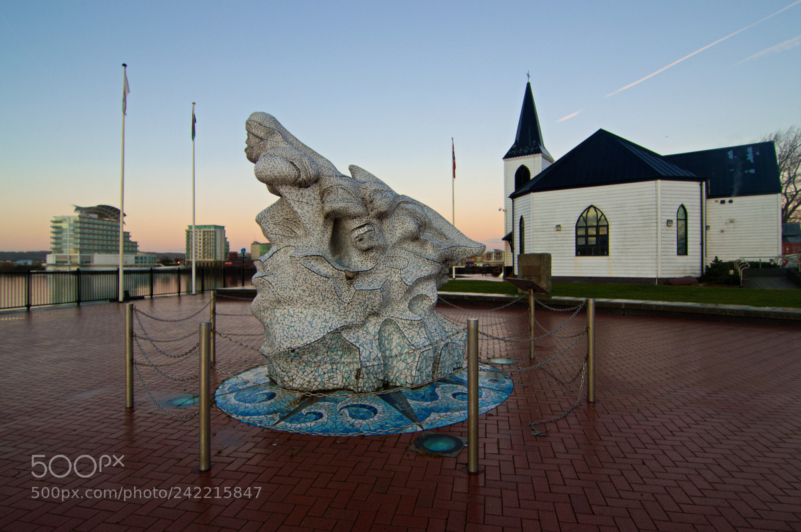 Nikon D3200 sample photo. Sculpture and norwegian chuch photography