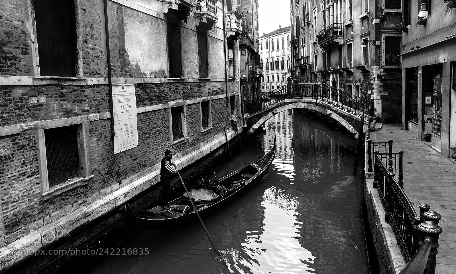 Pentax K-5 sample photo. Venice in black and photography