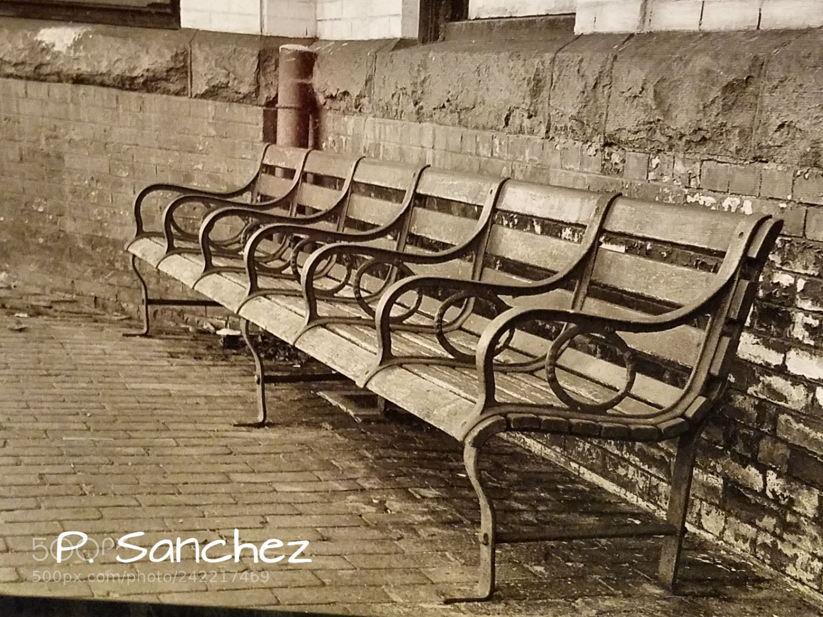Samsung Galaxy S7 sample photo. Old bench photography
