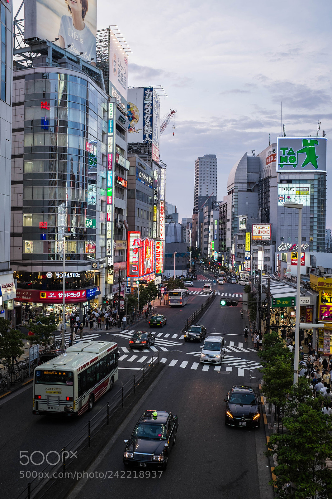 Fujifilm X100T sample photo. Tokyo photography