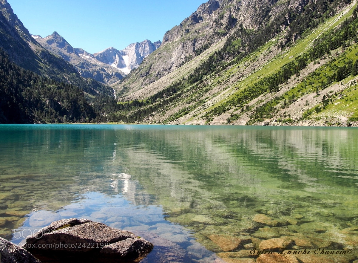 Olympus OM-D E-M5 sample photo. Lac de gaube photography