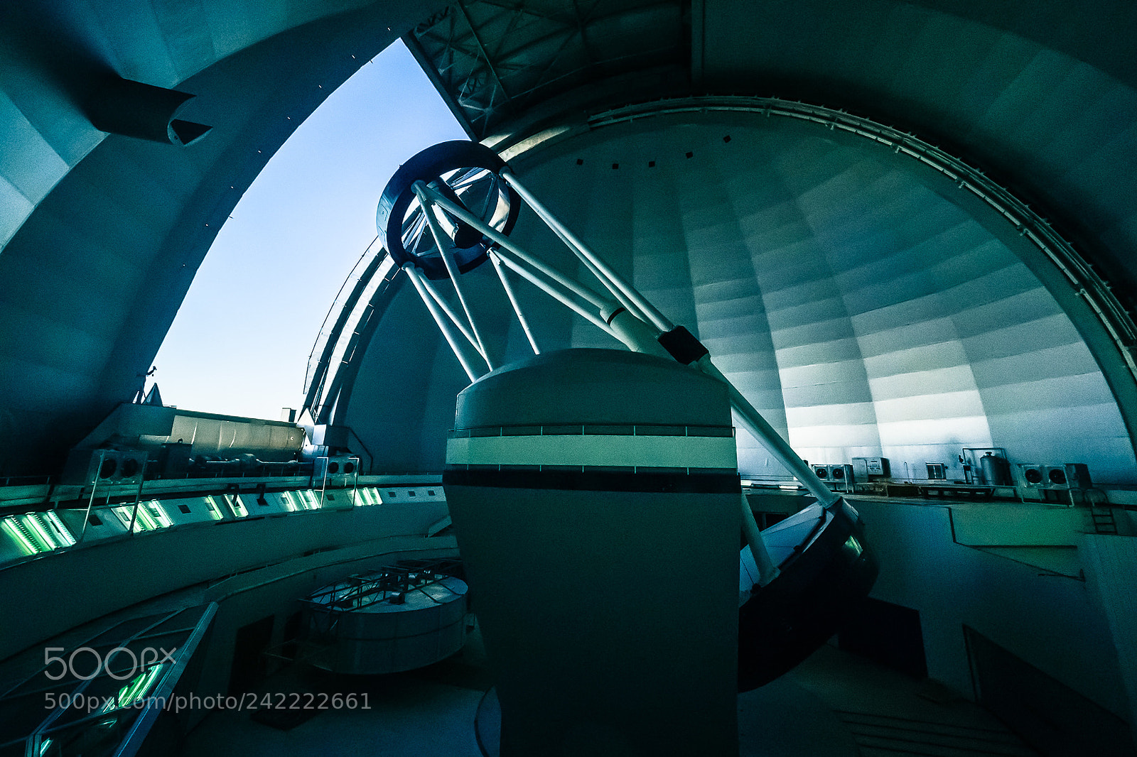 Olympus OM-D E-M1 sample photo. Large altazimuth telescope photography