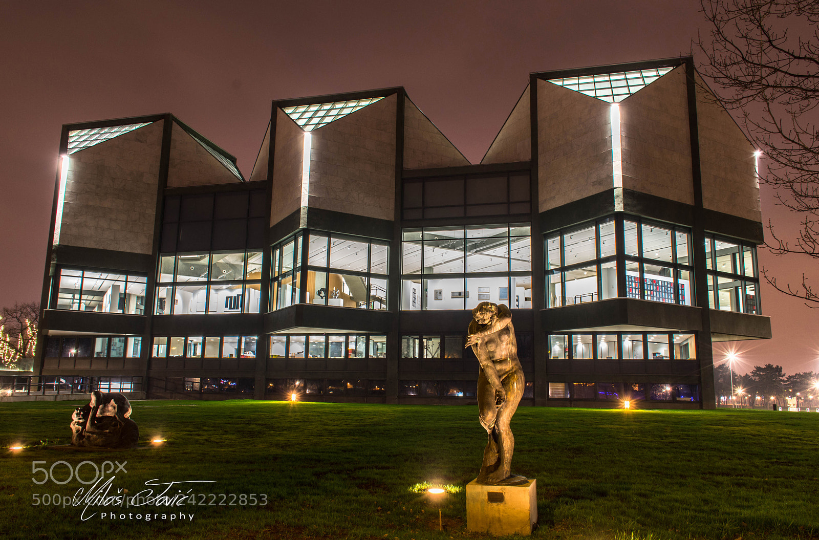 Nikon D7200 sample photo. Museum of contemporary art photography