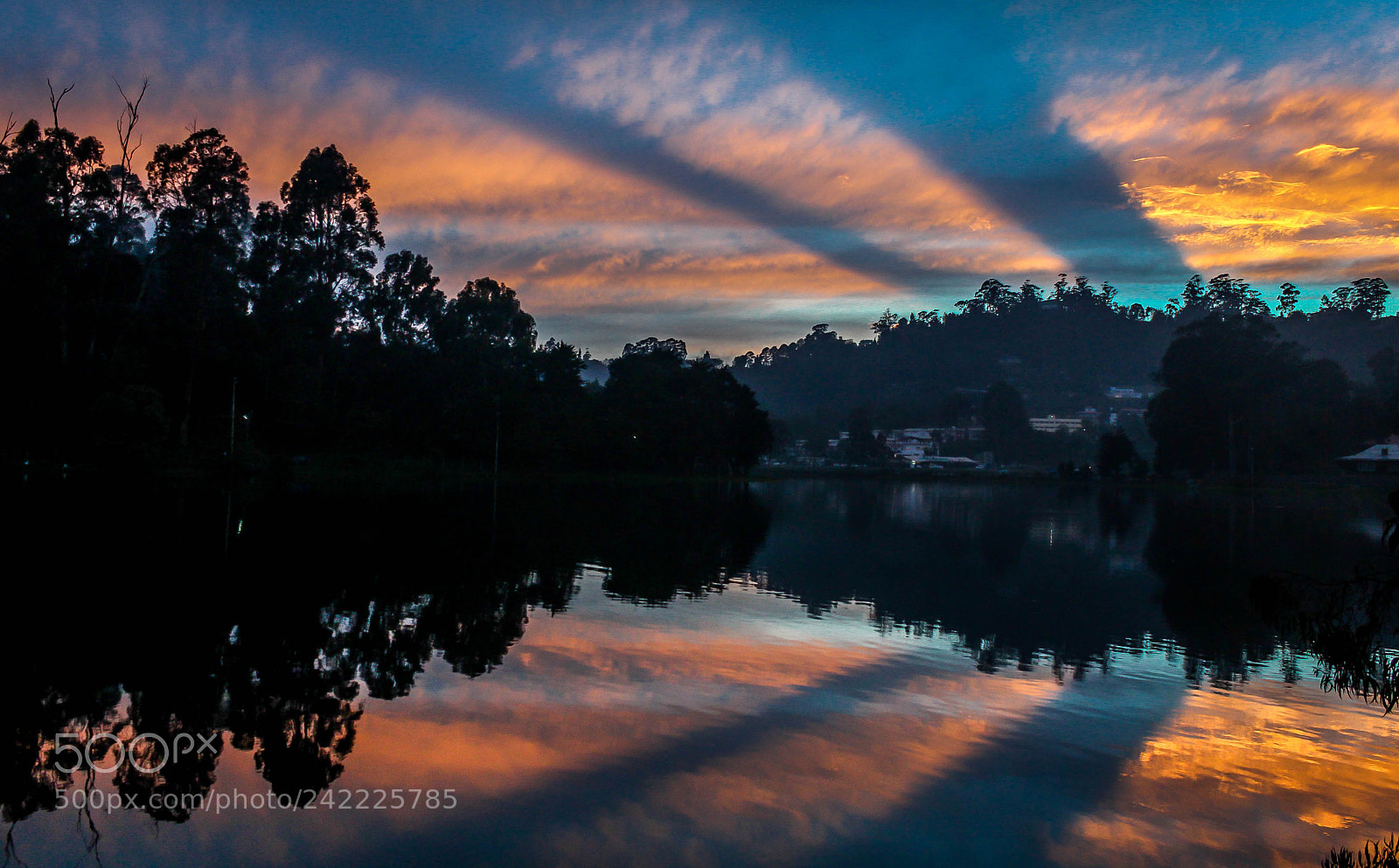 Canon EOS 1200D (EOS Rebel T5 / EOS Kiss X70 / EOS Hi) sample photo. Sunset over kodaikanal lake. photography
