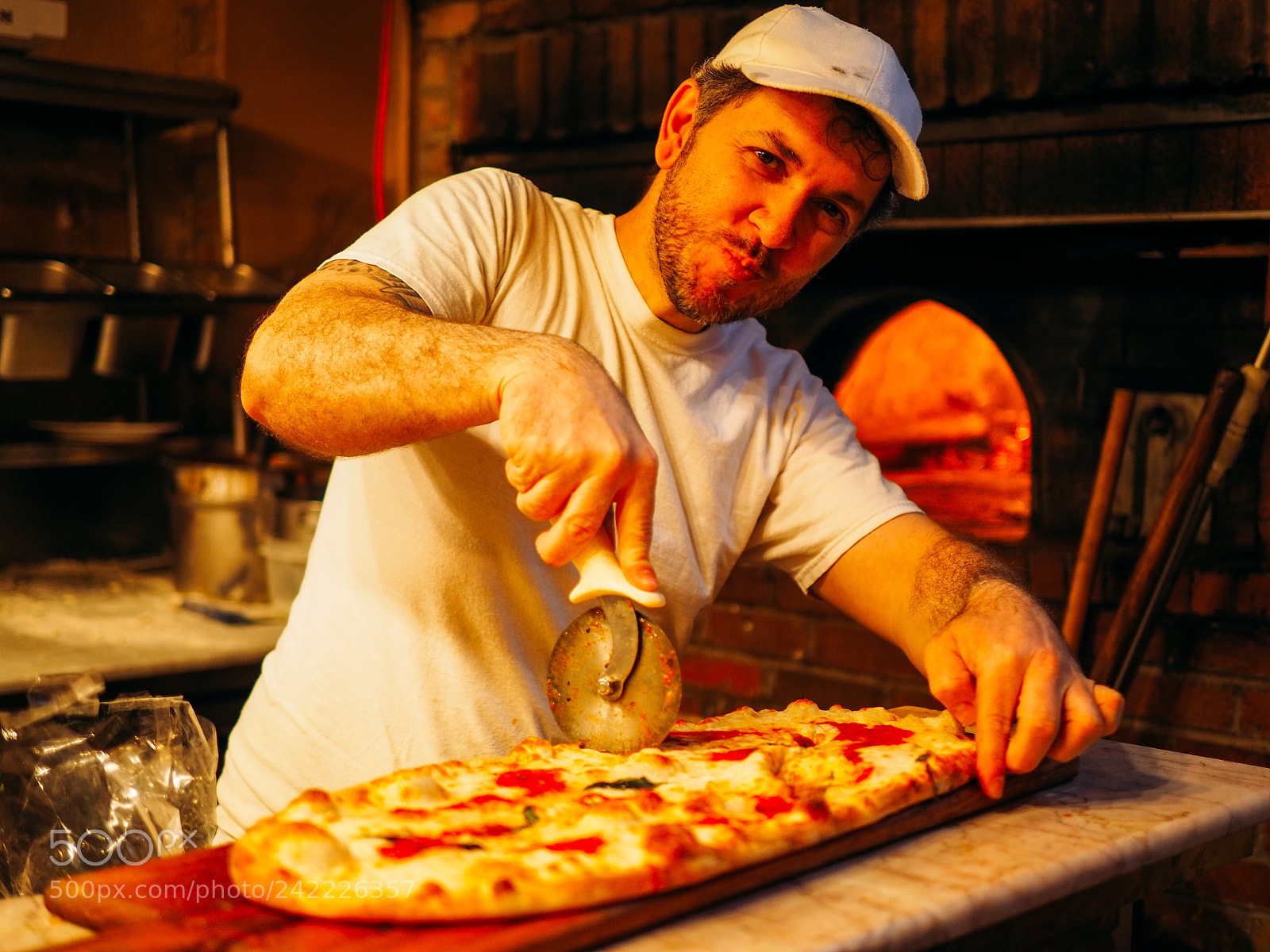 Olympus OM-D E-M10 III sample photo. Newyorkers // 3 photography