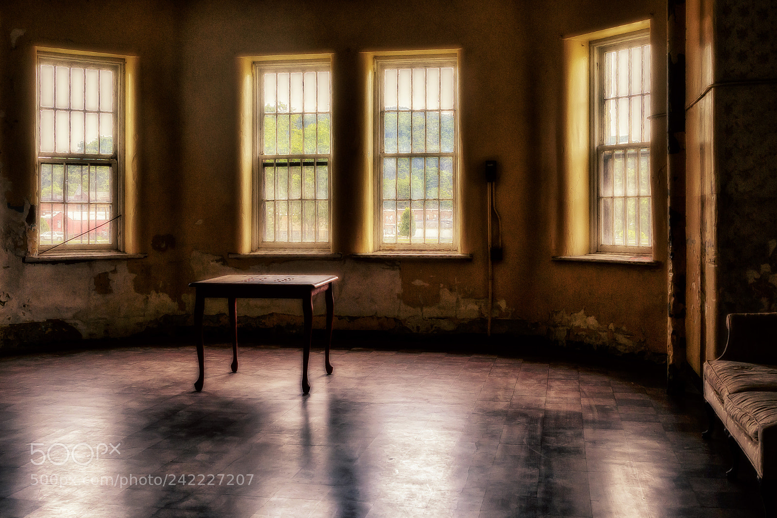Canon EOS 7D Mark II sample photo. Old table photography