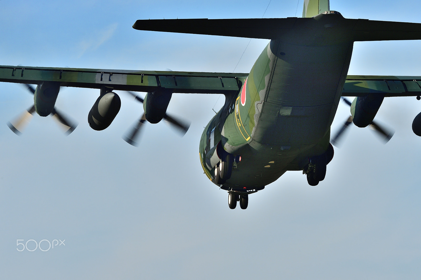 Nikon AF-S Nikkor 200-500mm F5.6E ED VR sample photo. C-130 landing photography