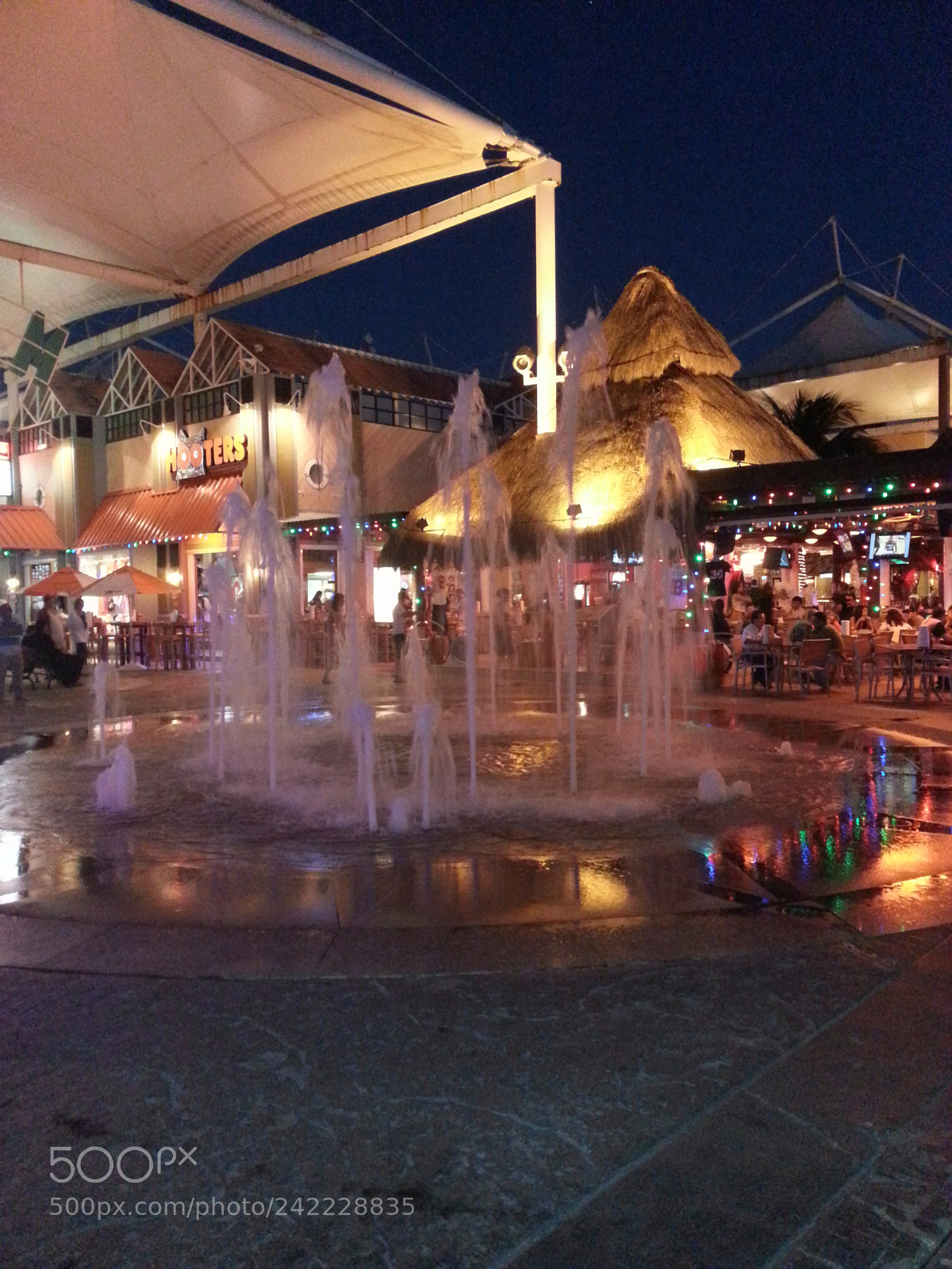 Samsung Galaxy S3 sample photo. Dancing fountains photography