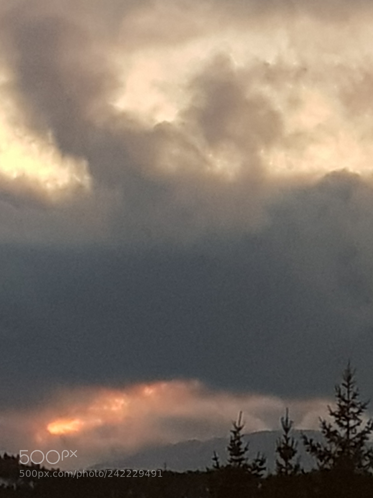 Samsung Galaxy S8 sample photo. Sun will soon come photography