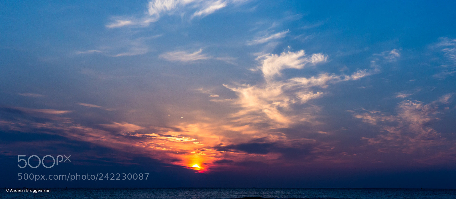 Canon EOS 60D sample photo. The sky above us photography