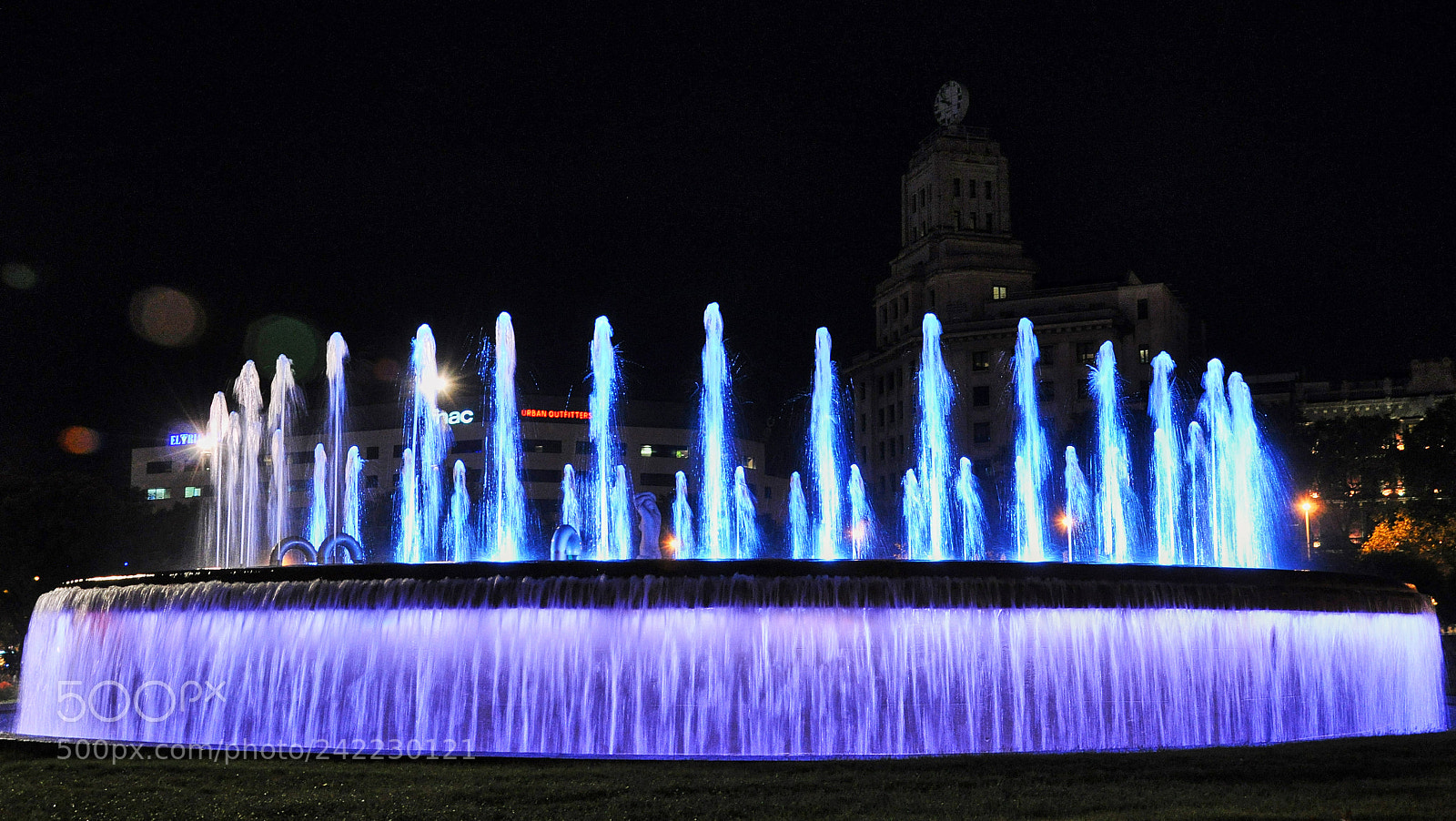 Nikon D5000 sample photo. Night fountain photography
