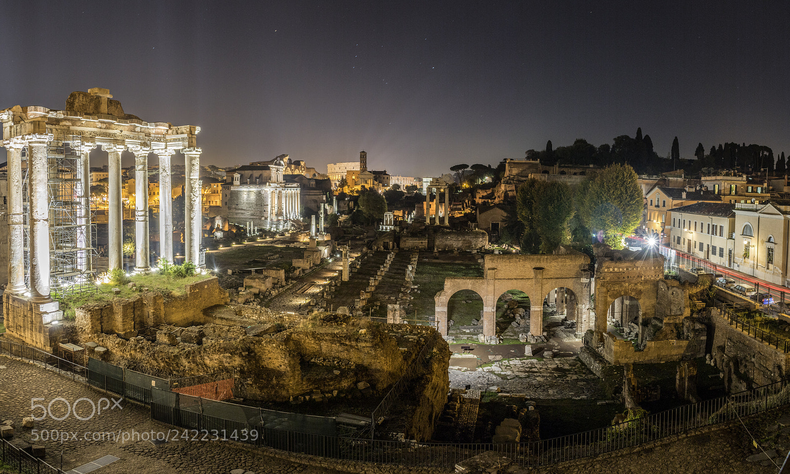 Canon EOS 750D (EOS Rebel T6i / EOS Kiss X8i) sample photo. Fori imperiali photography