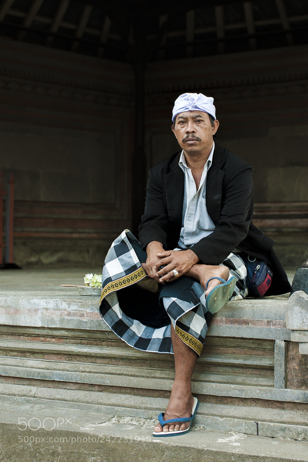 Canon EOS 40D sample photo. Balinese man photography