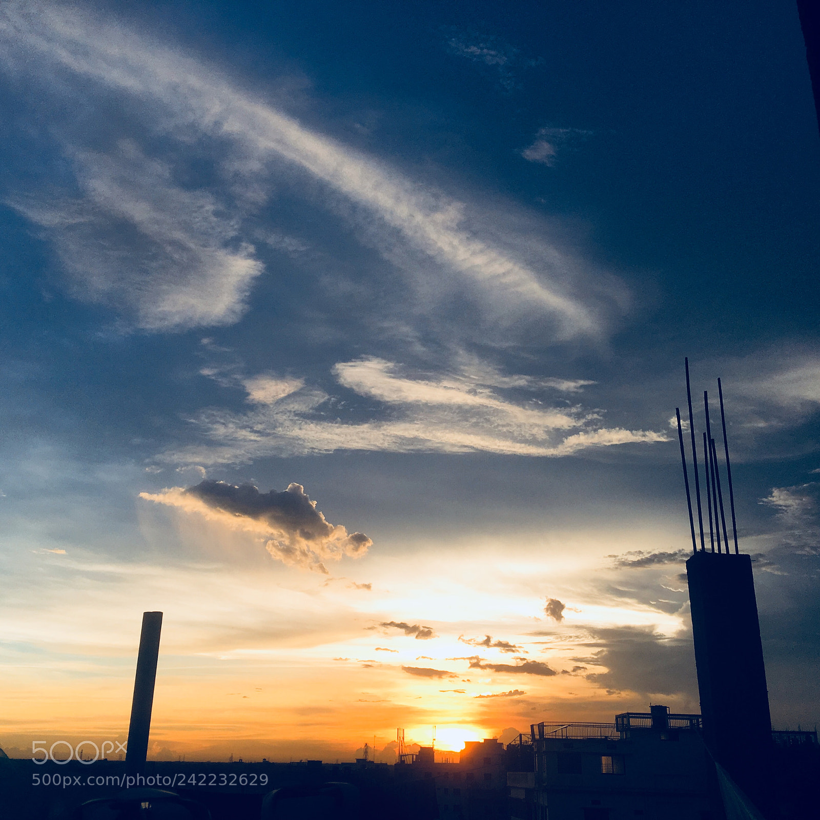 Apple iPhone 6s Plus sample photo. Sky photography